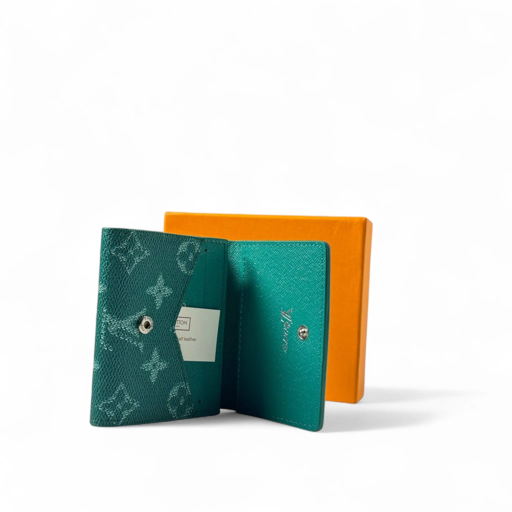 💚 Louis Vuitton Graffiti Monogram Wallet – Green Canvas with "Déposée" Print ✨