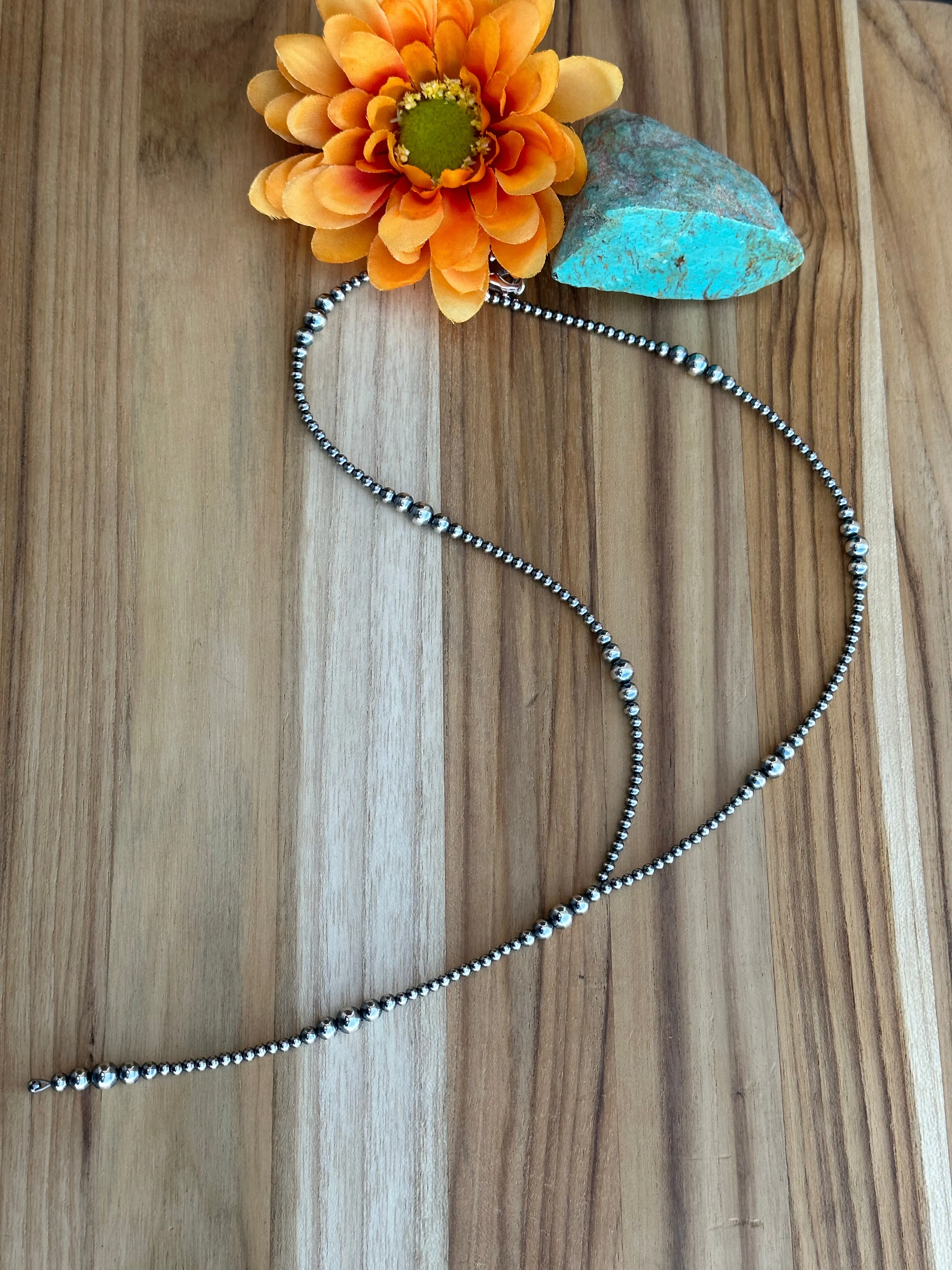 18" Navajo Style Pearl Y-Tassel