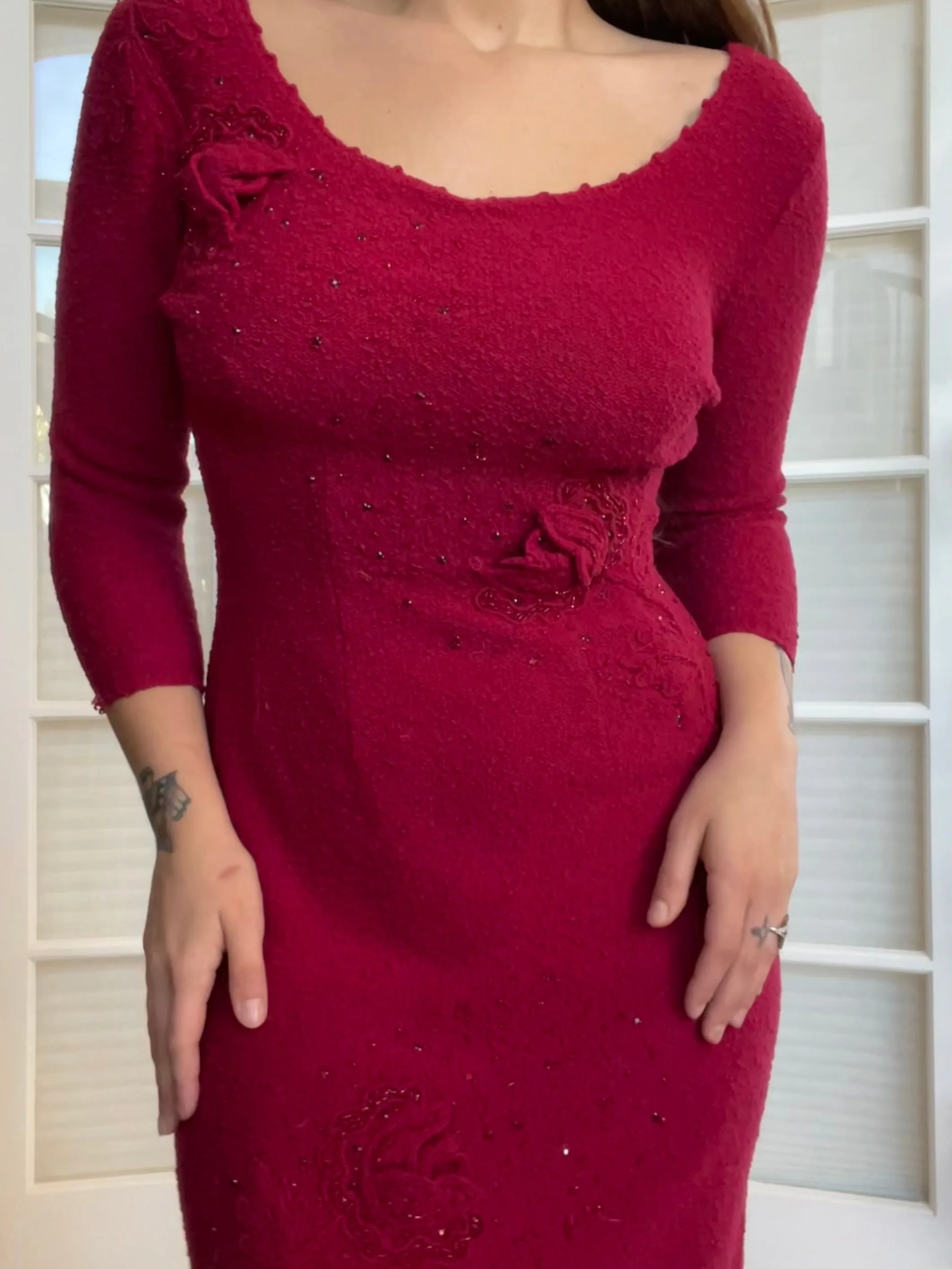 1940s Snyderknit Hand Loomed 3D Floral Knit Wiggle Dress