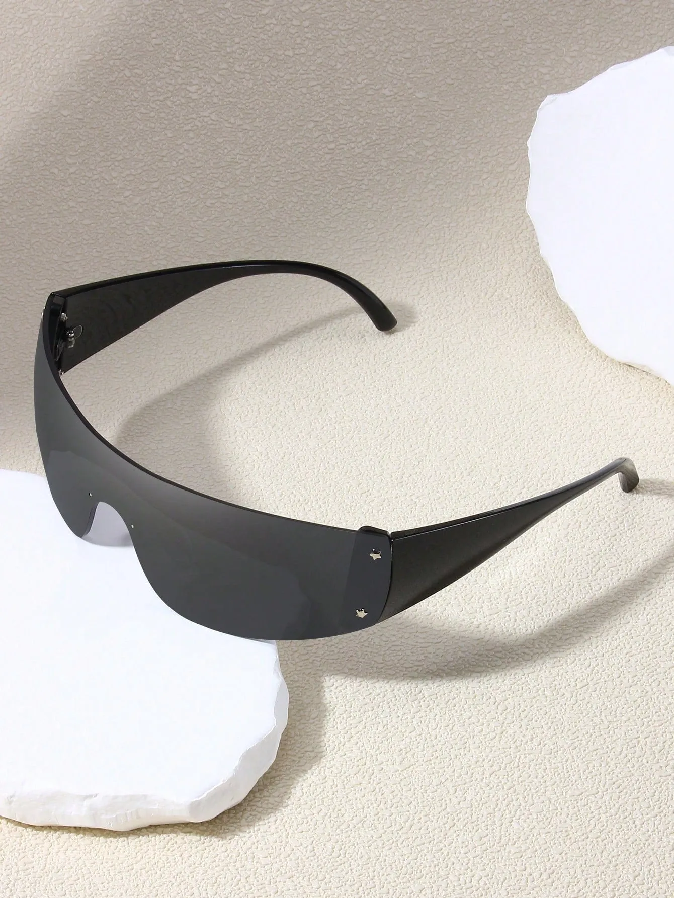 1pc Frameless Star Rivet Sunglasses