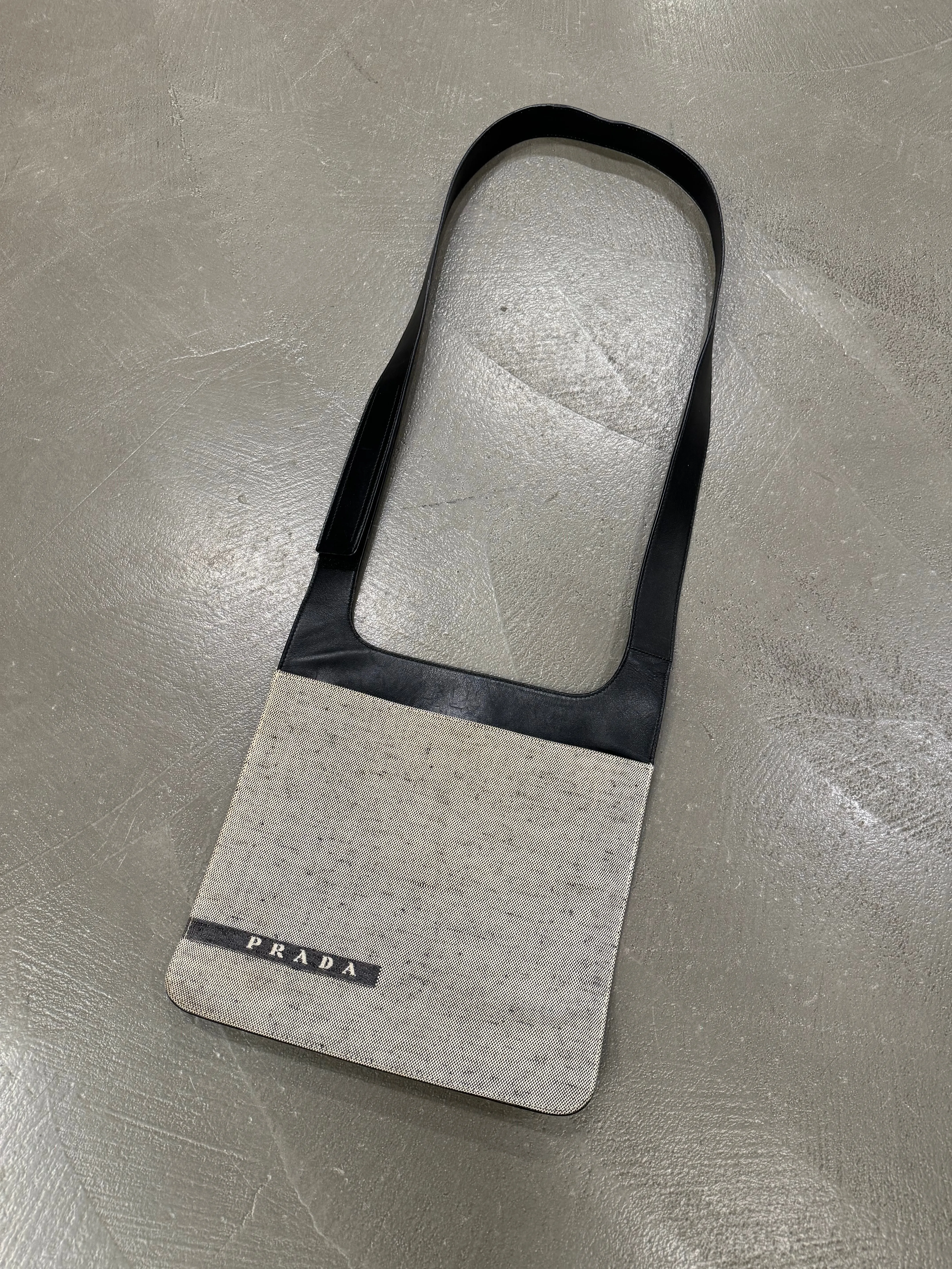 A/W1999 Prada leather and wool shoulder bag