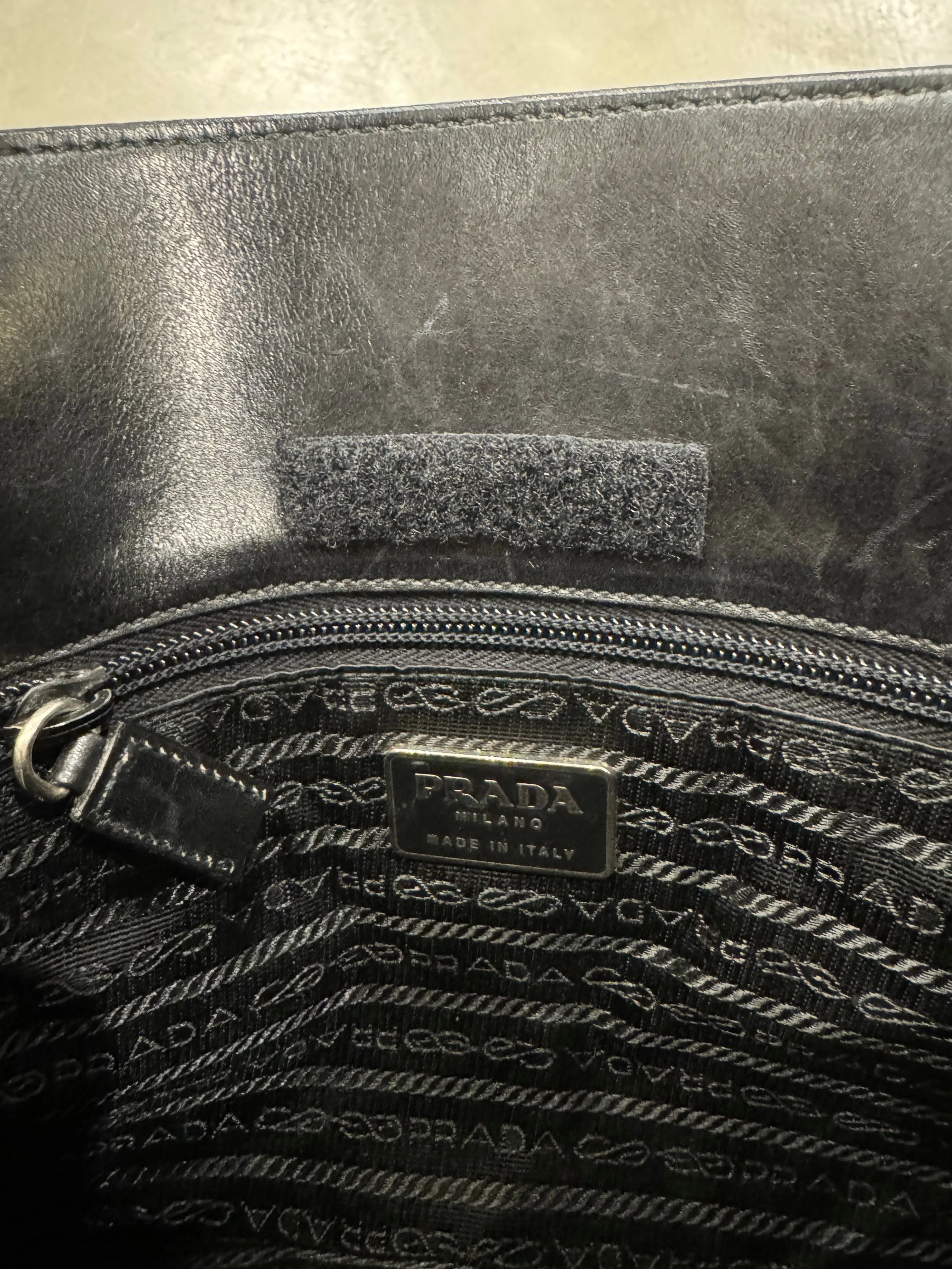 A/W1999 Prada leather and wool shoulder bag
