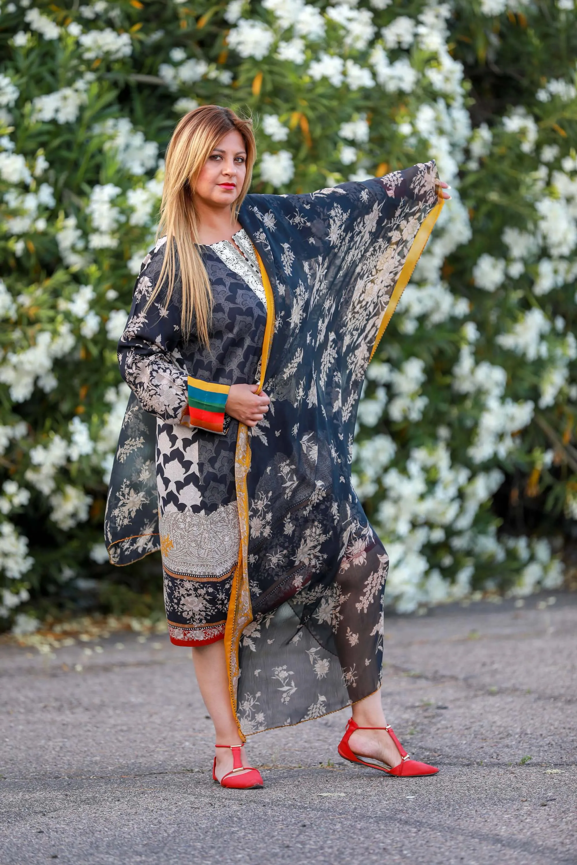 Black Muzlin Sana Safinaz Designer Suit