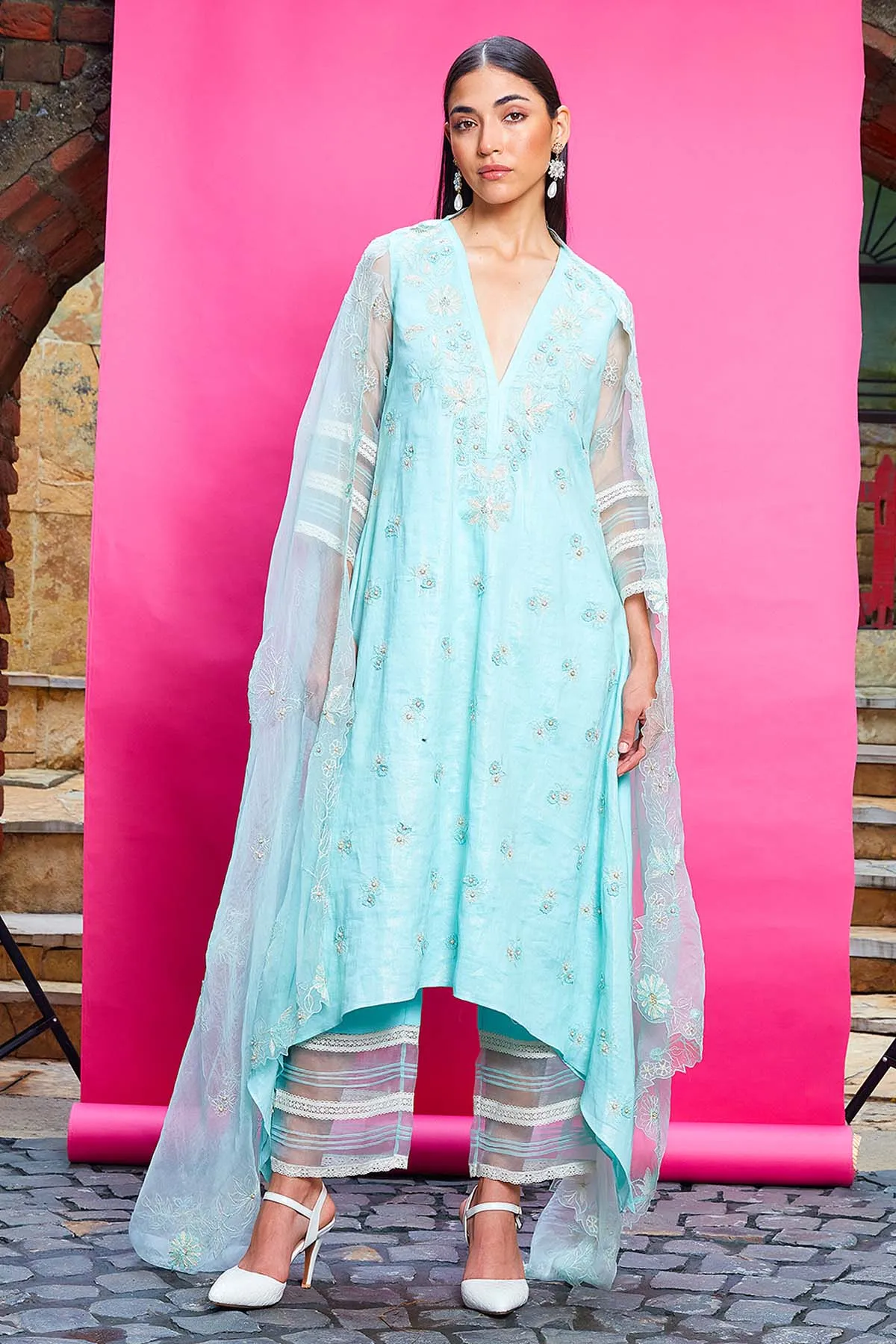 Blue Lace Embellished Kurta Set