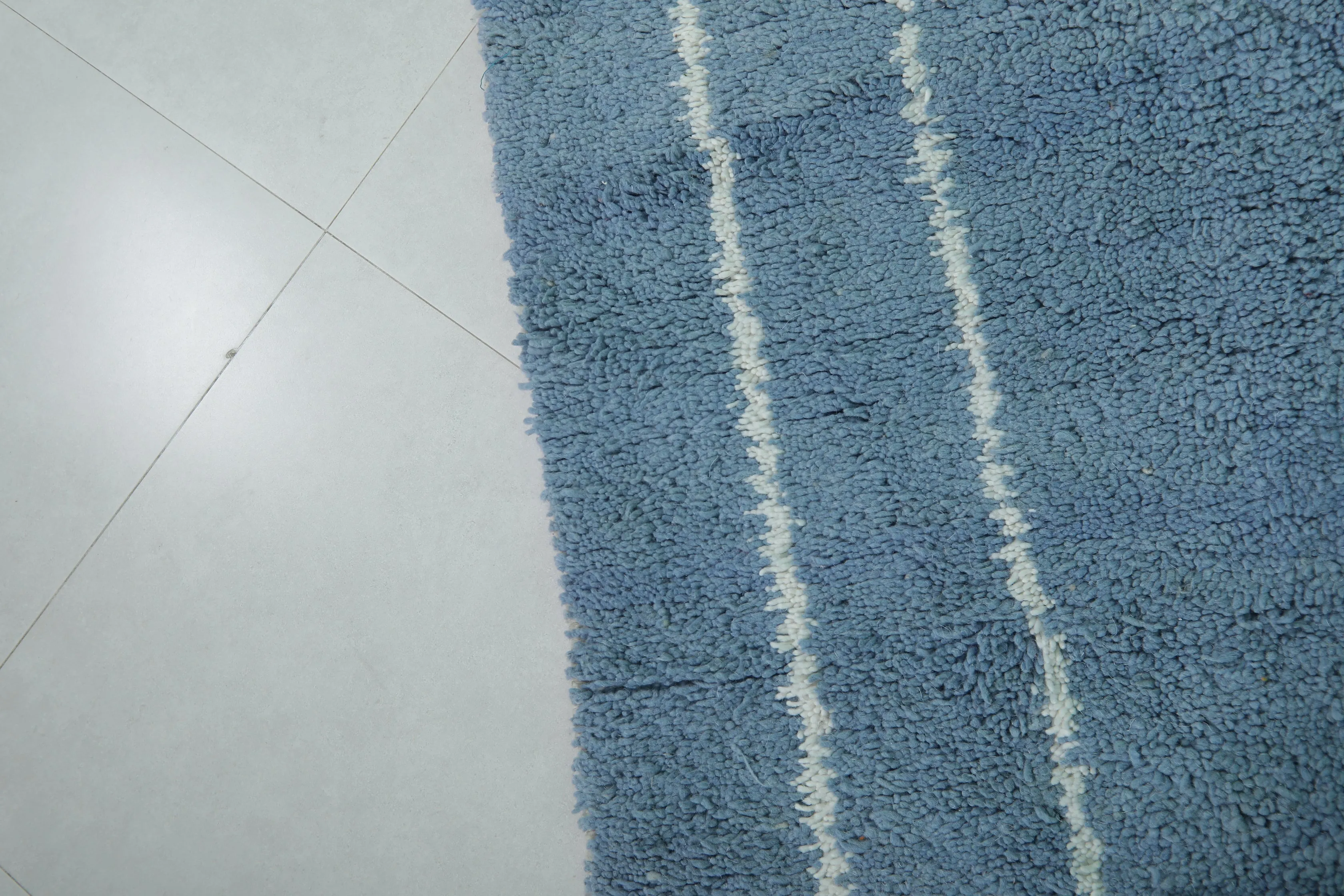 Blue Moroccan Rug - 8.2 x 9.8 ft | Handwoven Modern Design