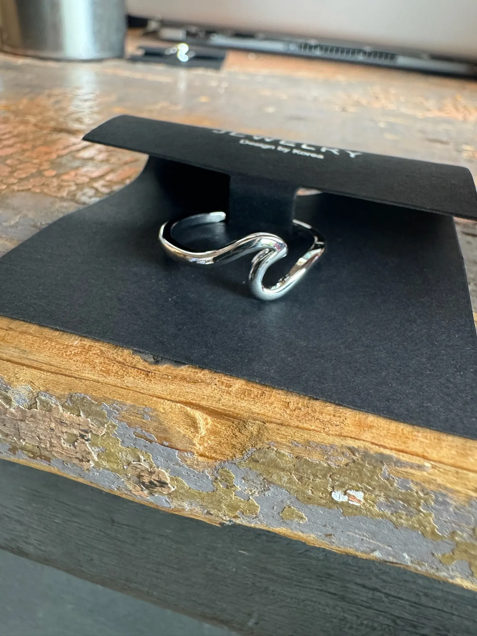 CATCH THE WAVE RING