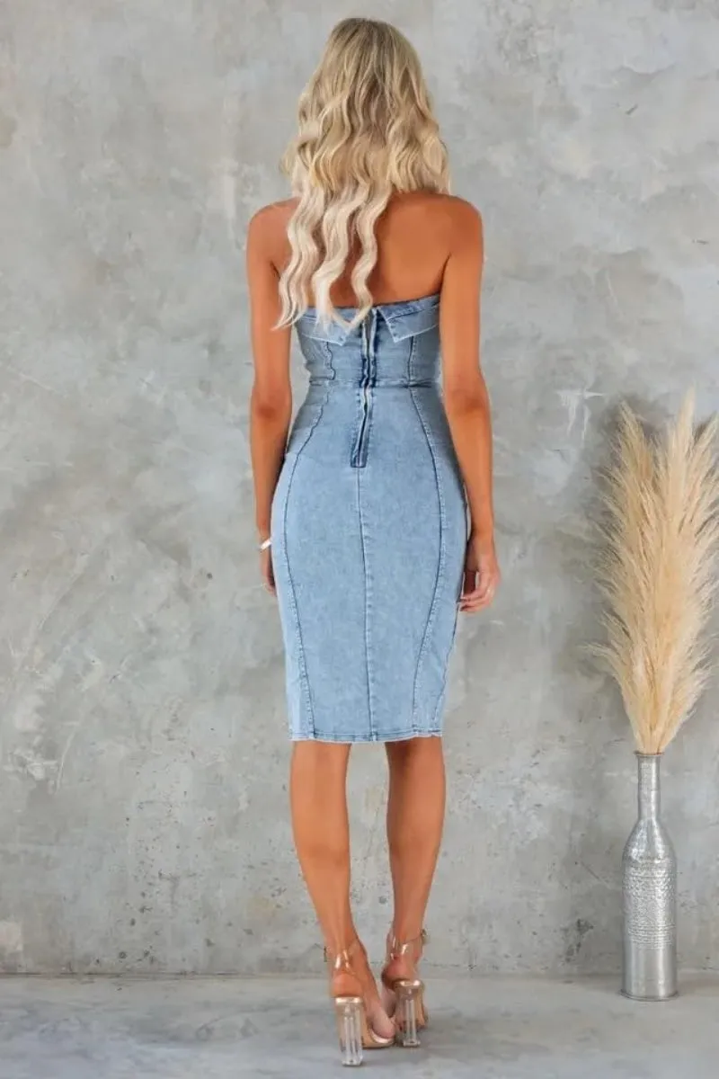 Chouyatou Denim Dress for Women Strapless Sleeveless Side Slit Sexy Skinny Bodycon Midi Jean Tube Dresses for Women