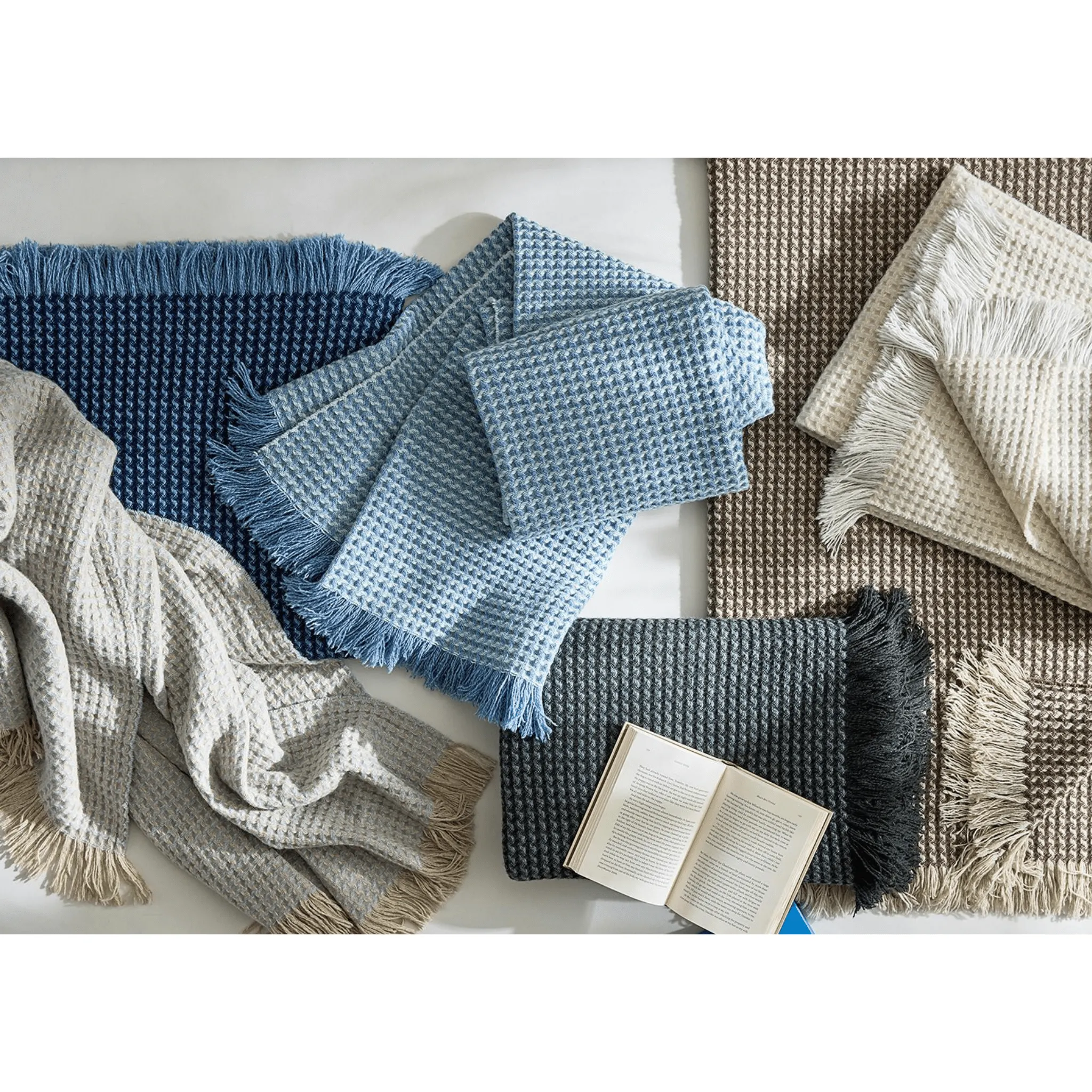 Cleo Throw - Pearl