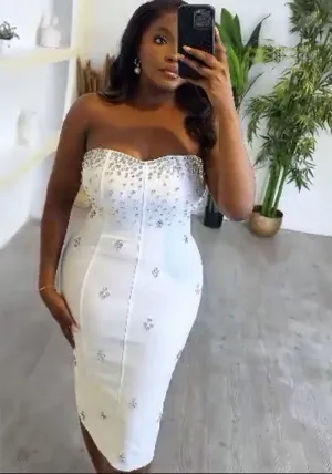 Dazzling Strapless Embellished Bodycon Dress with Diamond Detailing