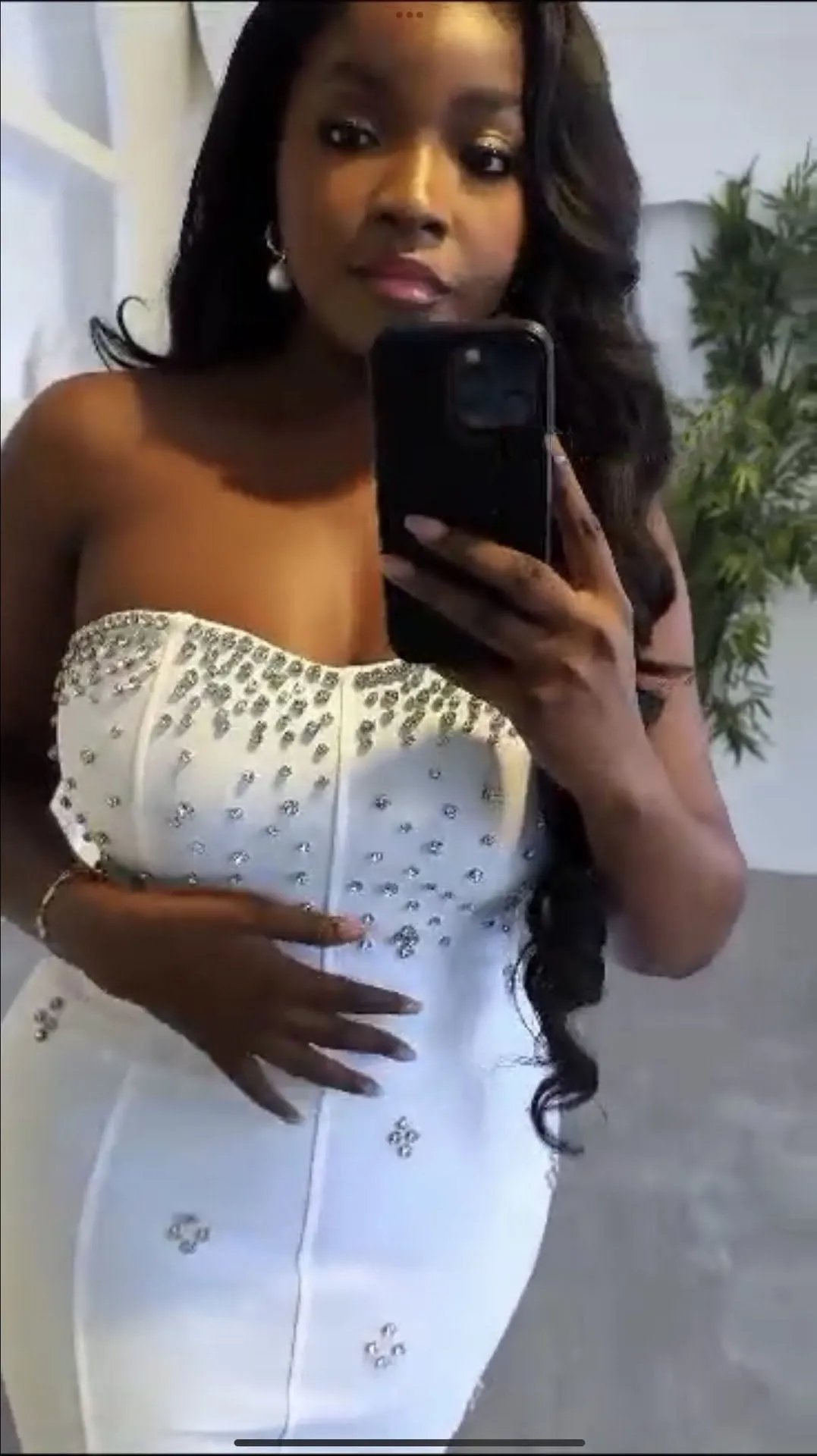 Dazzling Strapless Embellished Bodycon Dress with Diamond Detailing