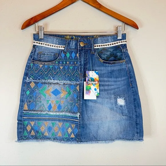 Desigual Segovia Exotic Jeans Embroidery Mini Denim Skirt Size 26 NWT