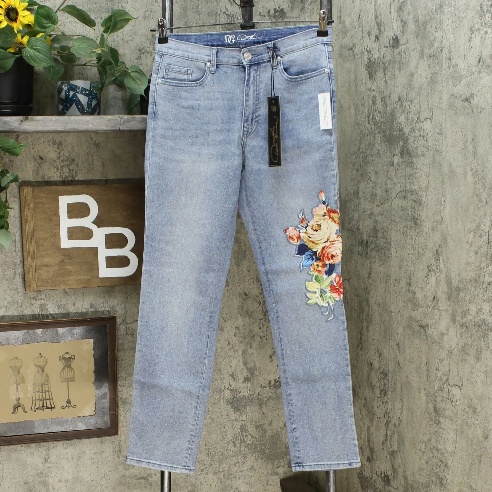DG2 by Diane Gilman Women's Applique Floral Skinny Jeans