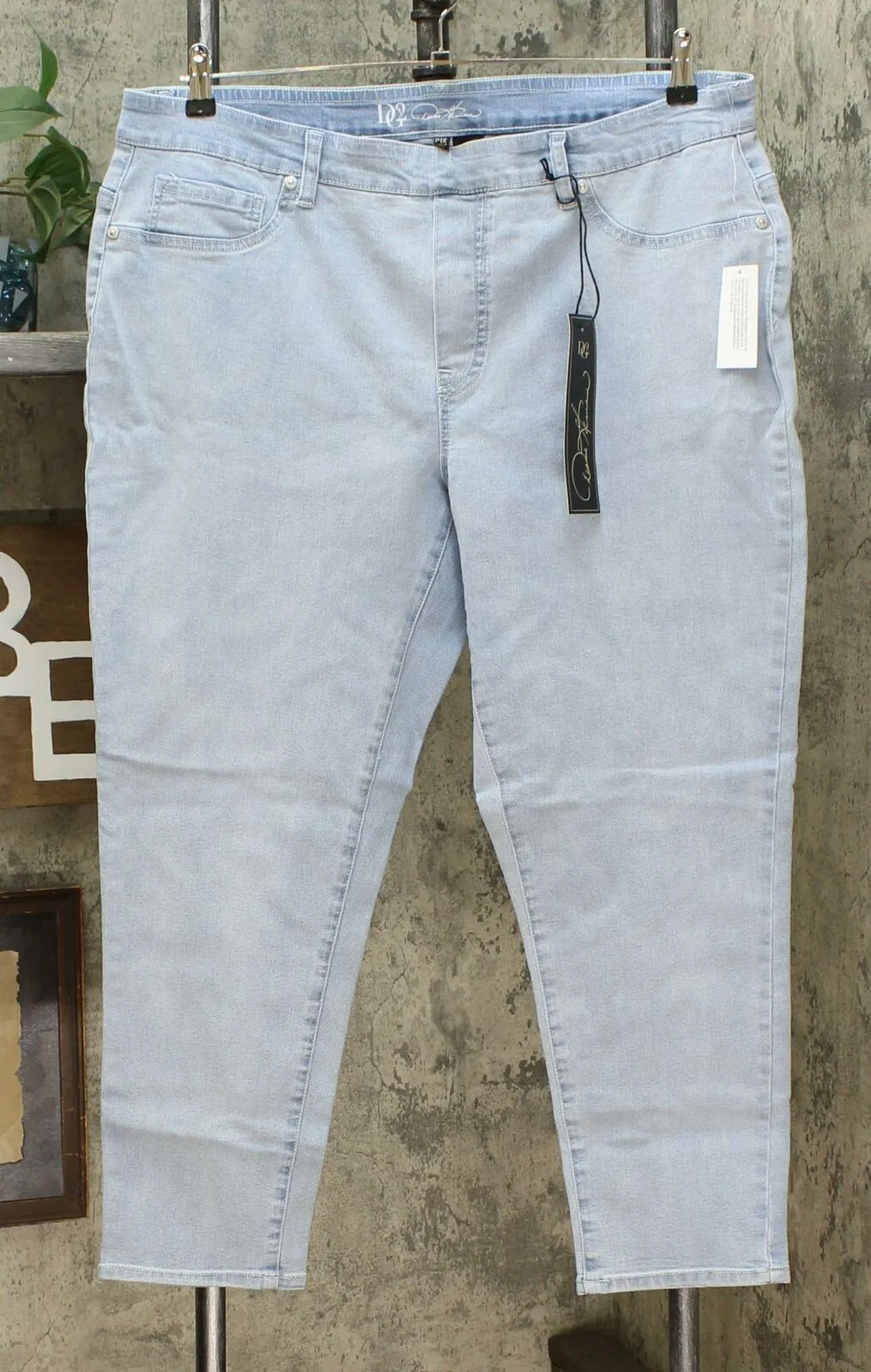 DG2 by Diane Gilman Women's Petite Sorbet Denim Pull-On Skinny Jeans