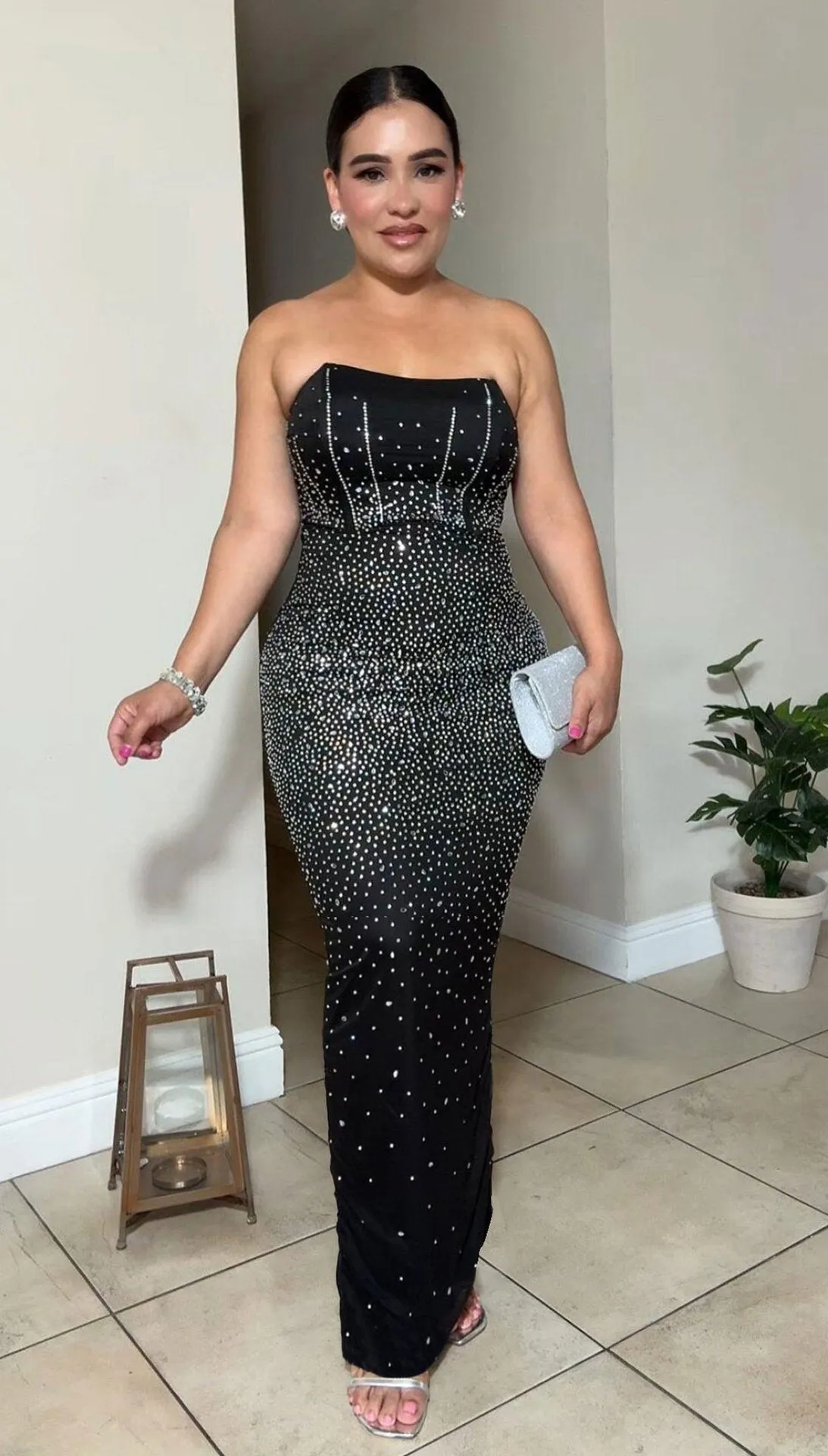 Elegant Strapless Beaded Slim-Fit Gown with Back Slit for Evening Glamour