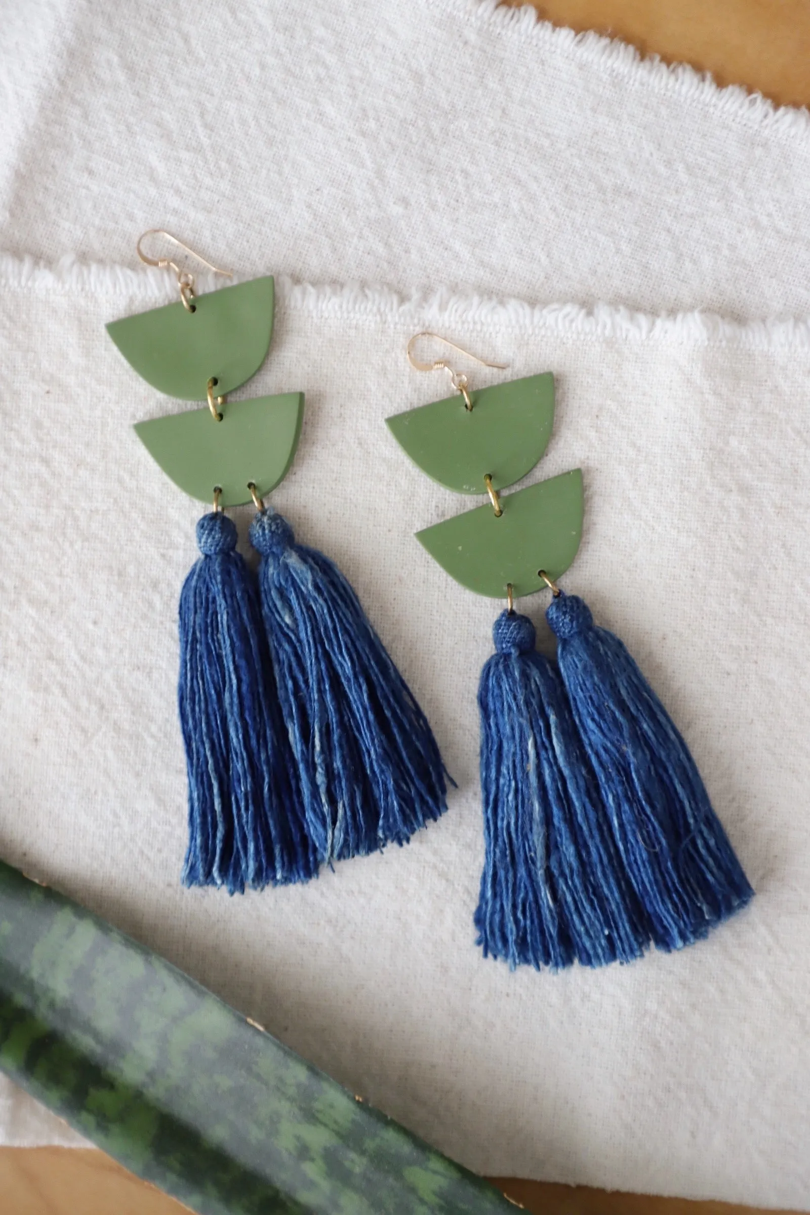 Encanto Indigo Earring