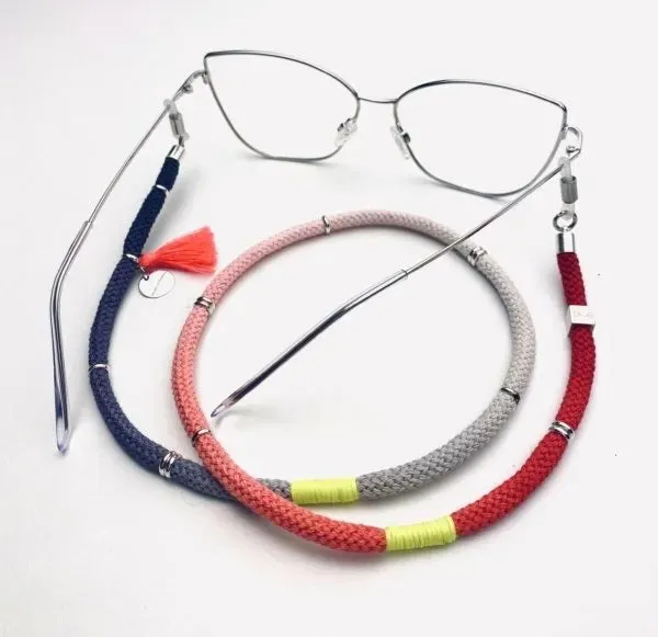 Eyewear String 008