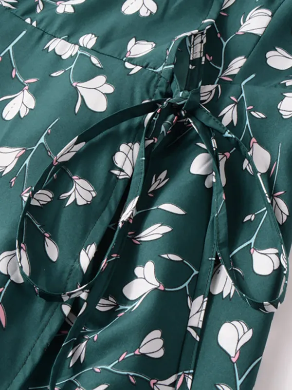 Floral Print Wrap-Style Midi Dress with V-Neck and Short Sleeves