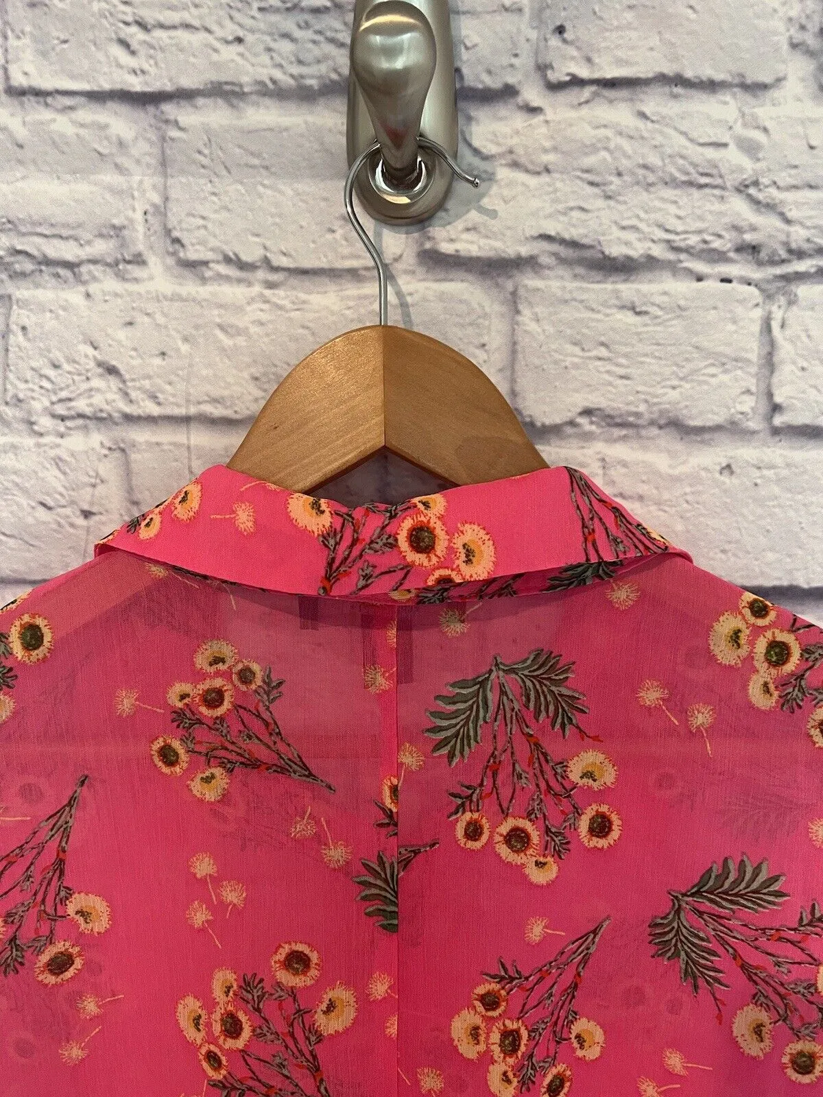 FOREVER 21 Sheer Sz 3X Button Front Blouse Pink Floral Long Sleeve Ruffle Boho