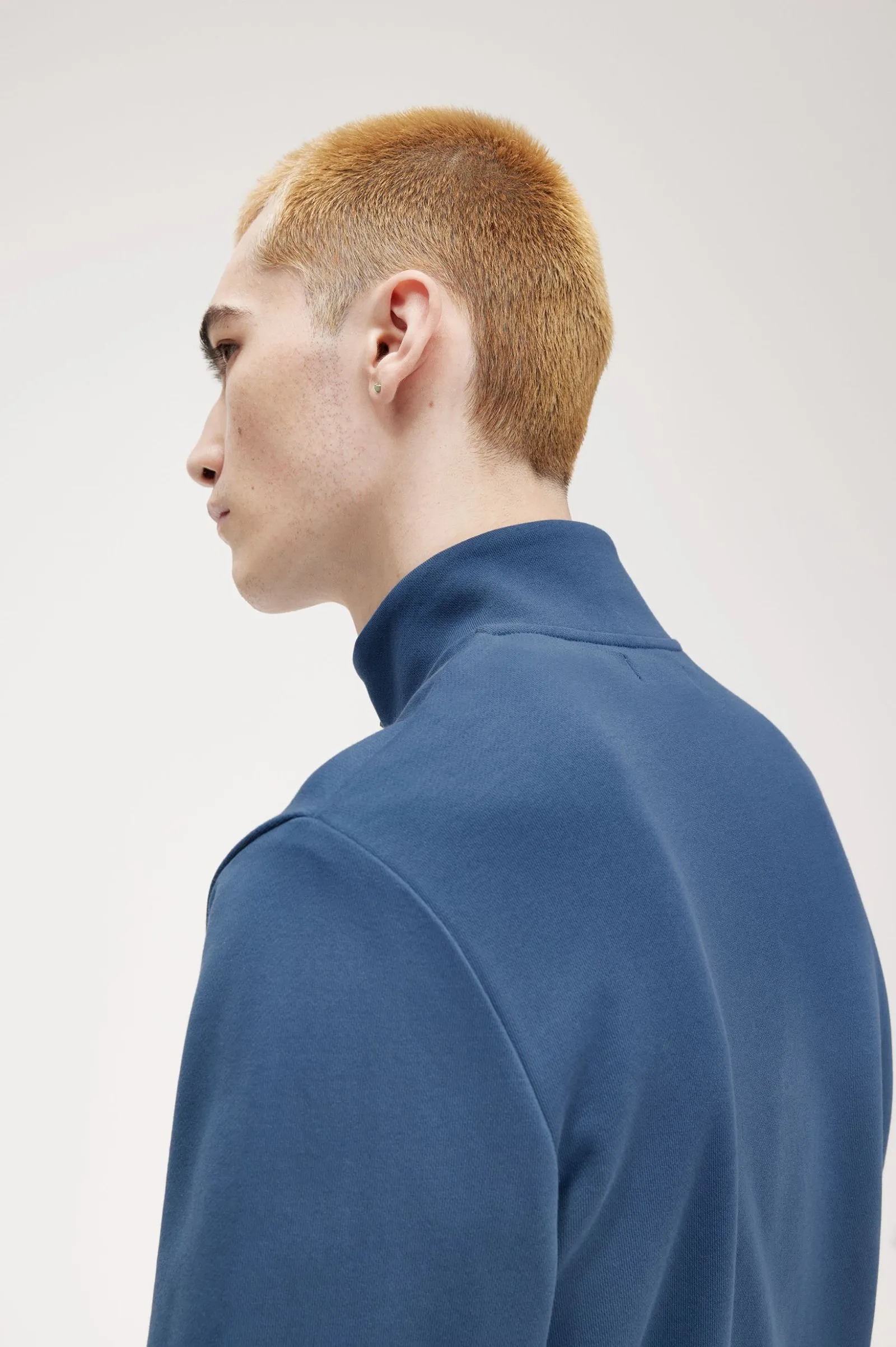 Fred Perry M3574 Half Zip Sweatshirt W98 Mdnbl/Utvio