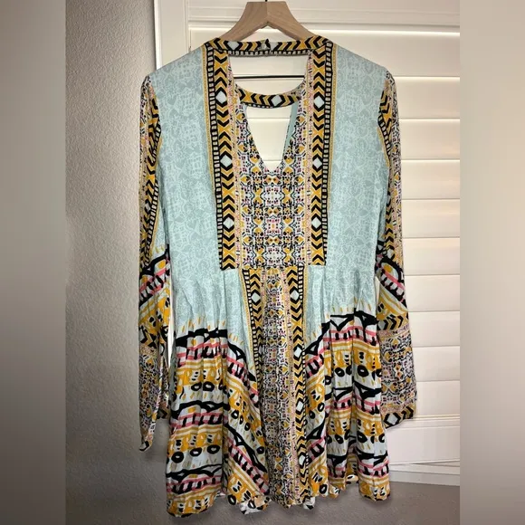 Free People Dress Tegan Baby Doll Pleated Keyhole Long Bell Sleeve Size 10