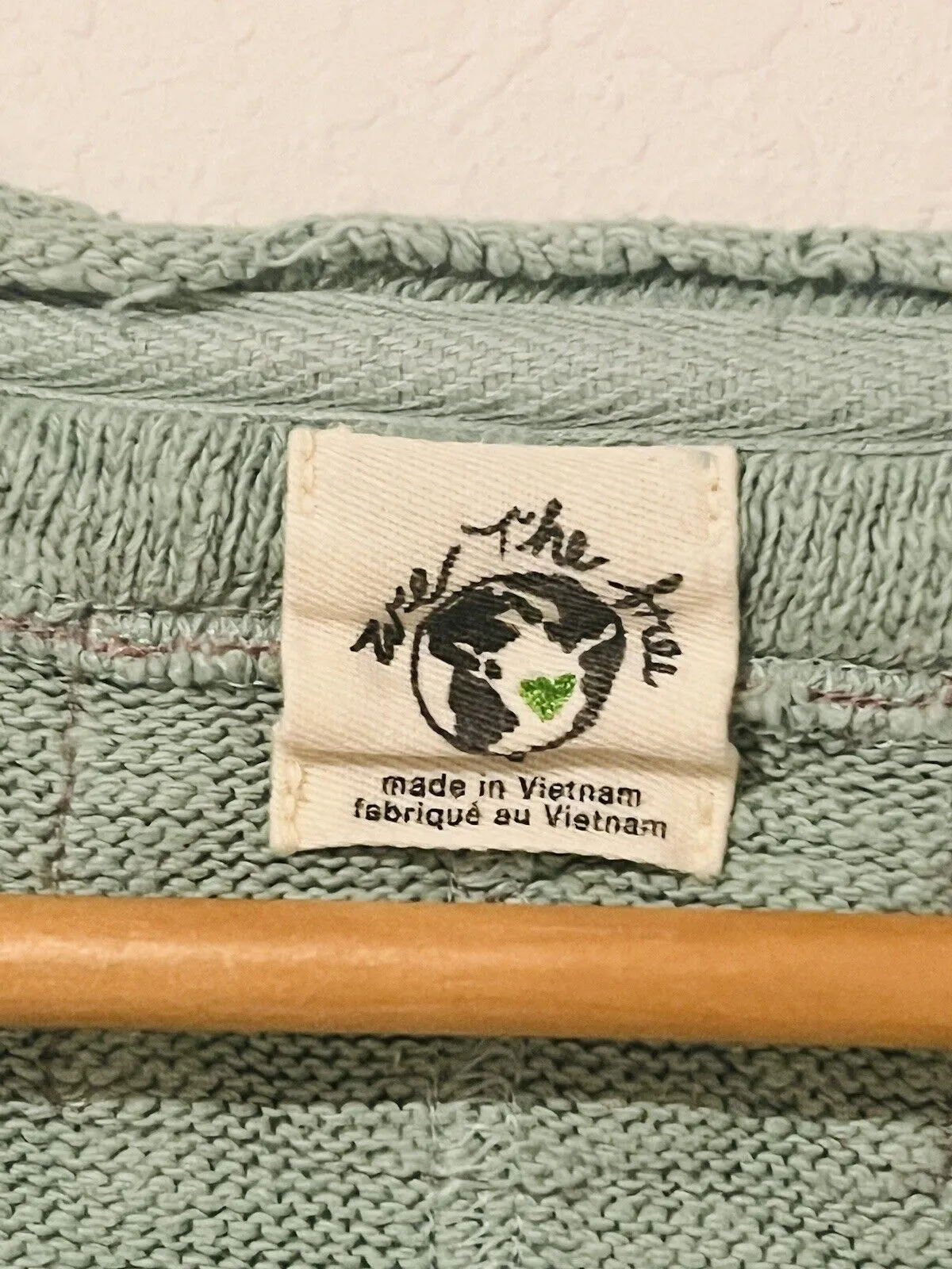 FREE PEOPLE We The Free Slouchy Crop Top Sz S Green Distressed V-Neck Shirt
