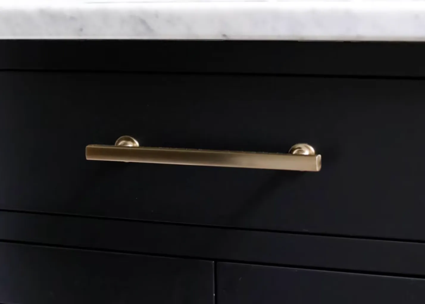 Freestone Pull Cabinet 4" C-C