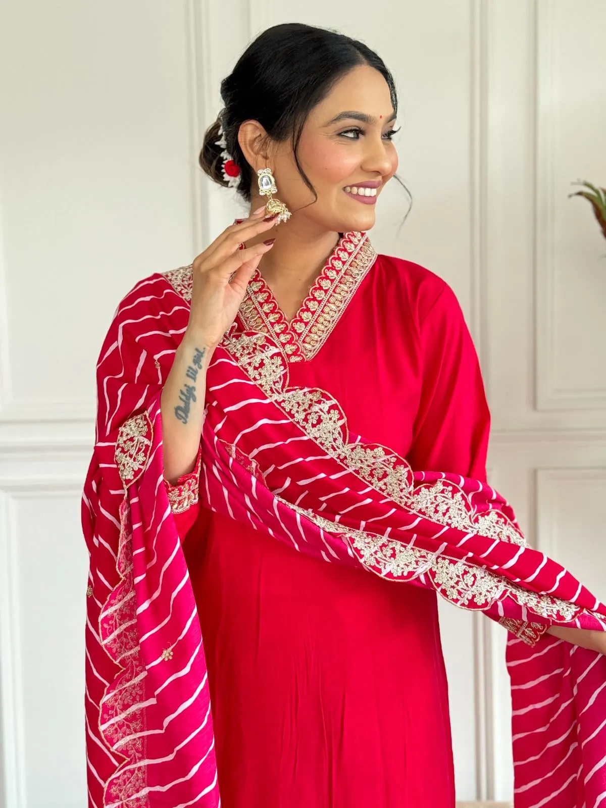 FRILLFIT : Graceful Pink Embroidered Ethnic Suit Set with Organza Dupatta