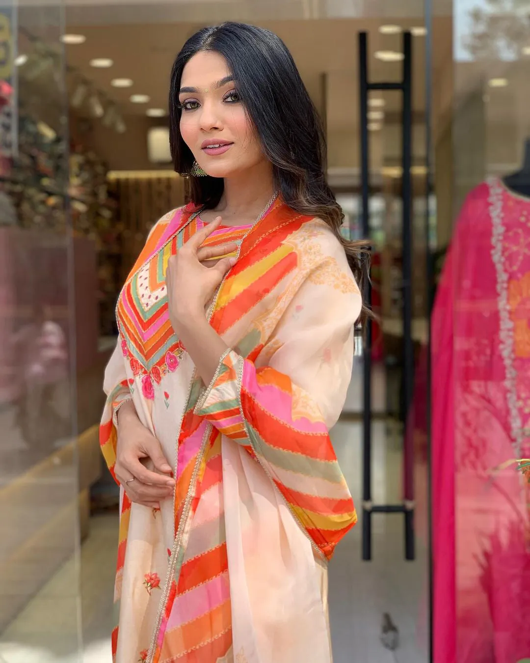 FRILLFIT Women's Natural CrepeKurta Pant Set with Tabby Silk Digital Print Dupatta