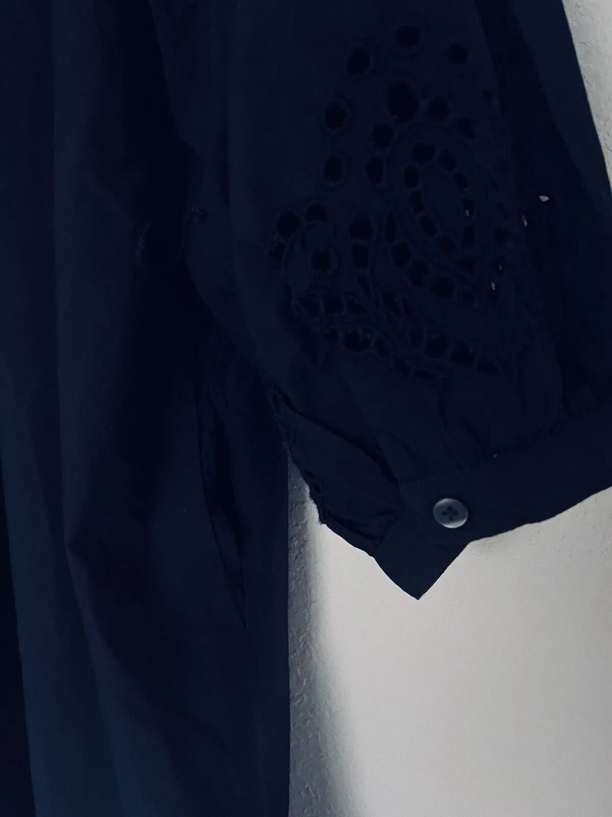 GAP Eyelet Shirt Dress Sz XL Navy Blue 100% Cotton Crochet Tie Pockets Boho