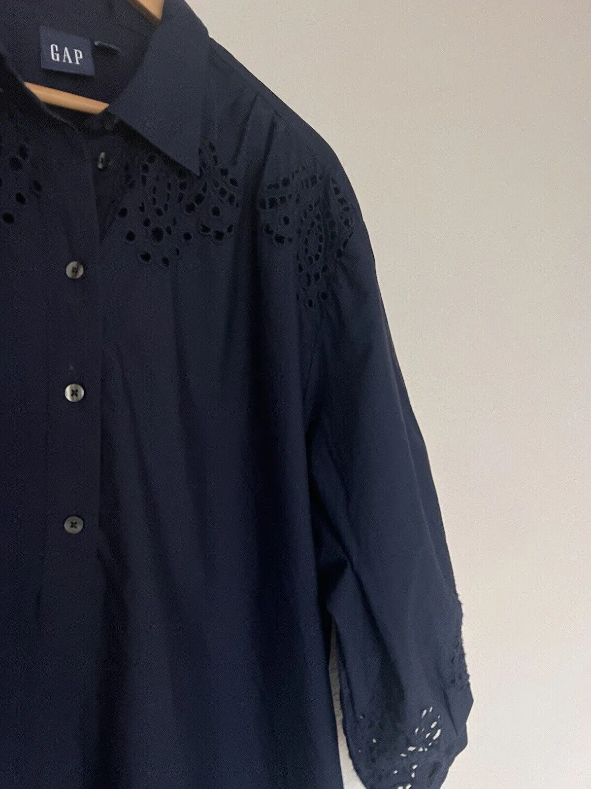 GAP Eyelet Shirt Dress Sz XL Navy Blue 100% Cotton Crochet Tie Pockets Boho