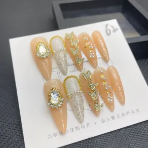 Gold Chain & Butterfly – Gleaming Embellishments