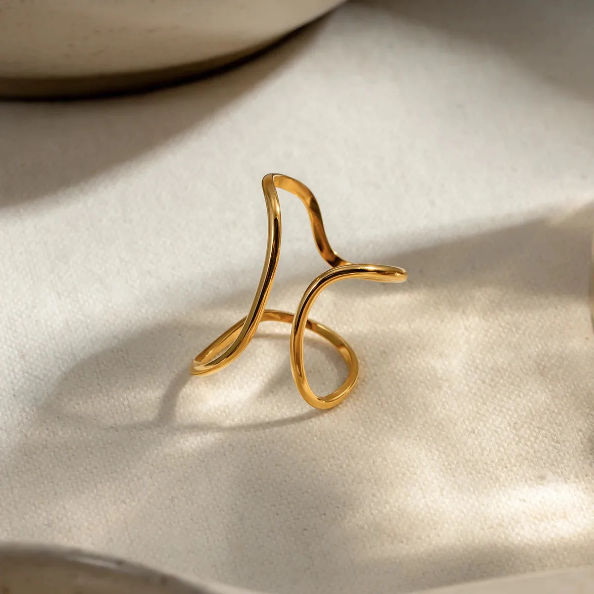 Gold Color Minimalist Lines Opening Ring