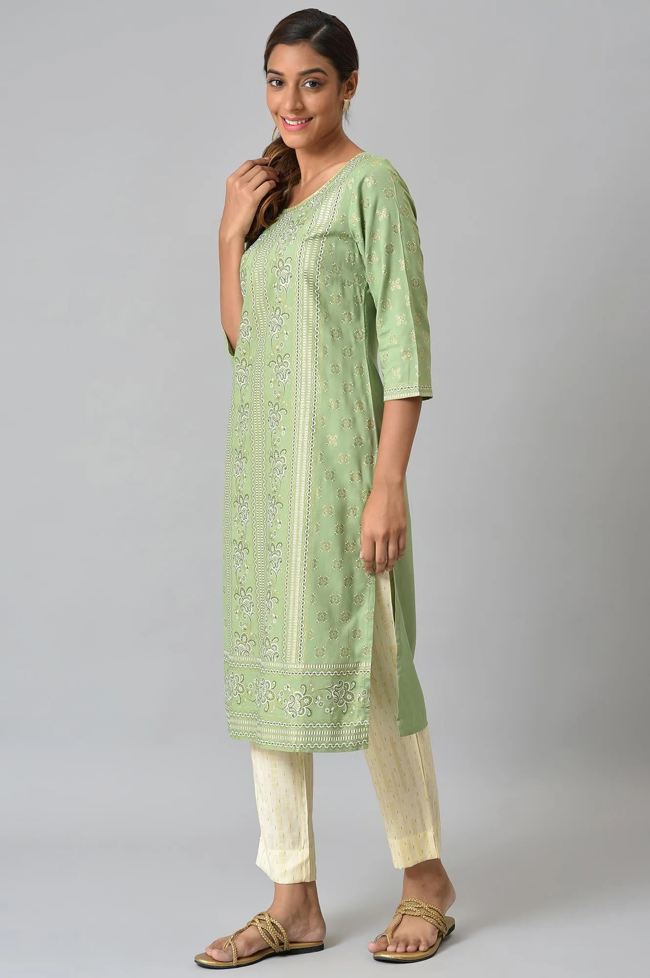 Green Floral Printed Sequined Ethnic Liva Kurta