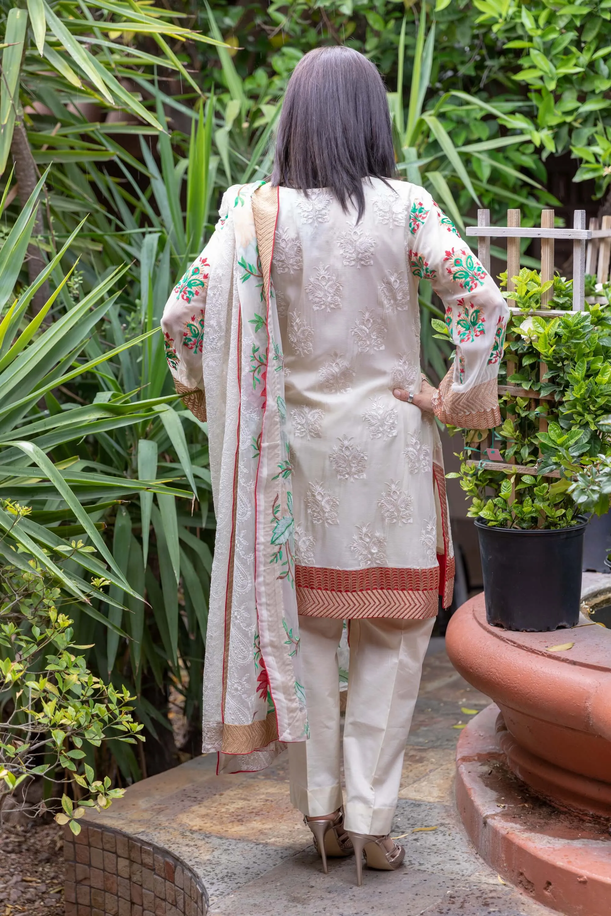 Gul Ahmed Beige Chiffon Embroidery Suit-Salwar Kameez