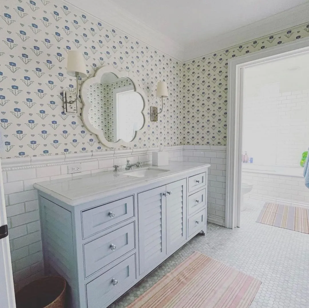 Home Couture Wallpaper: Clementine Allover - Custom Peach / Brown on White Paper