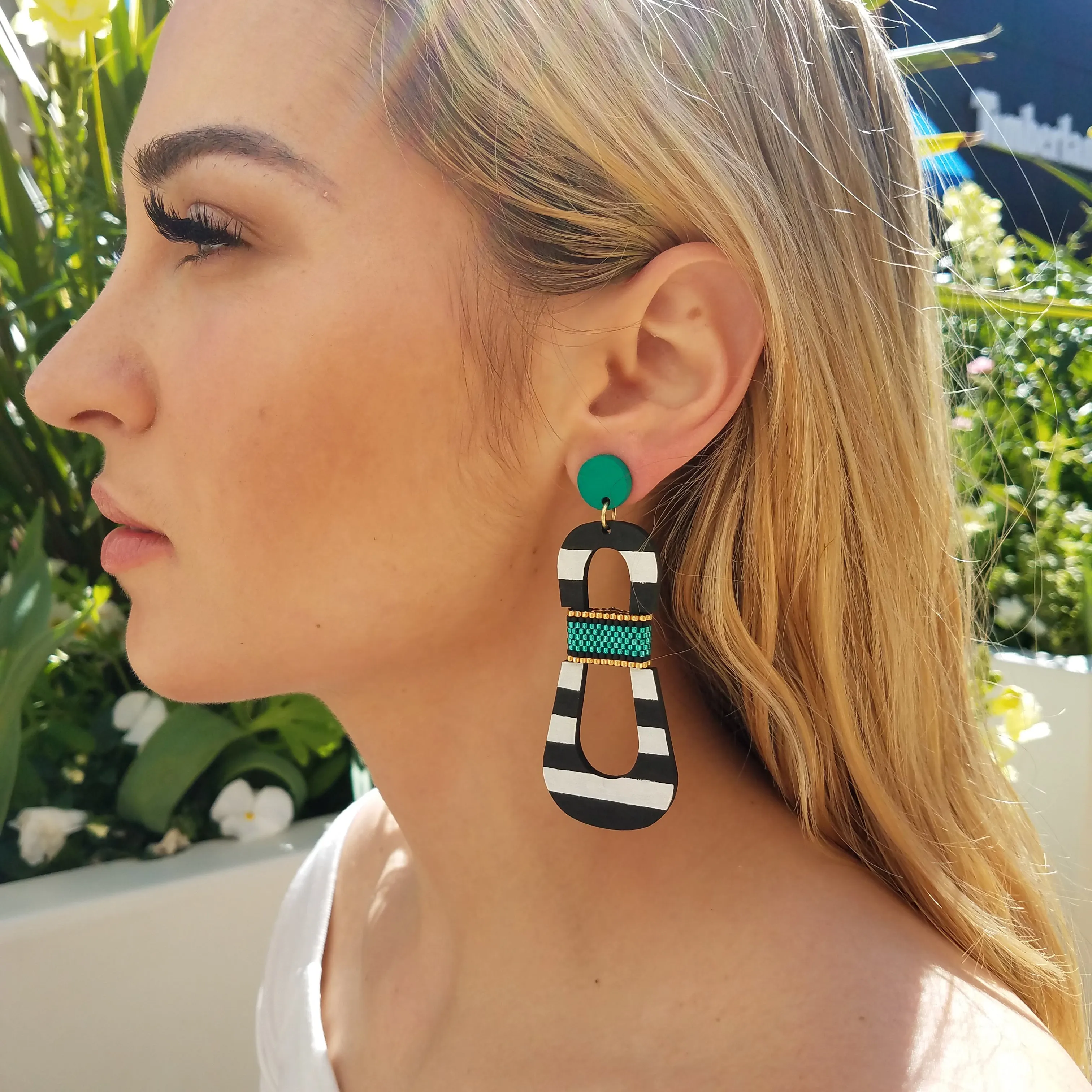HOURGLASS EARRINGS | AQUA