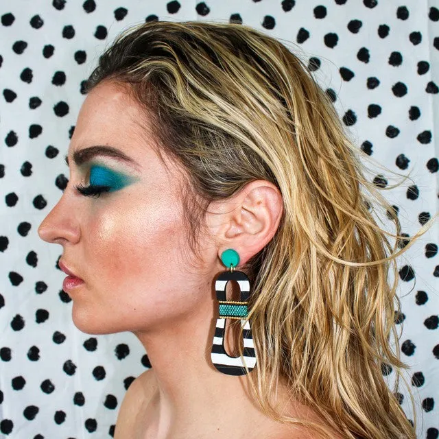 HOURGLASS EARRINGS | AQUA
