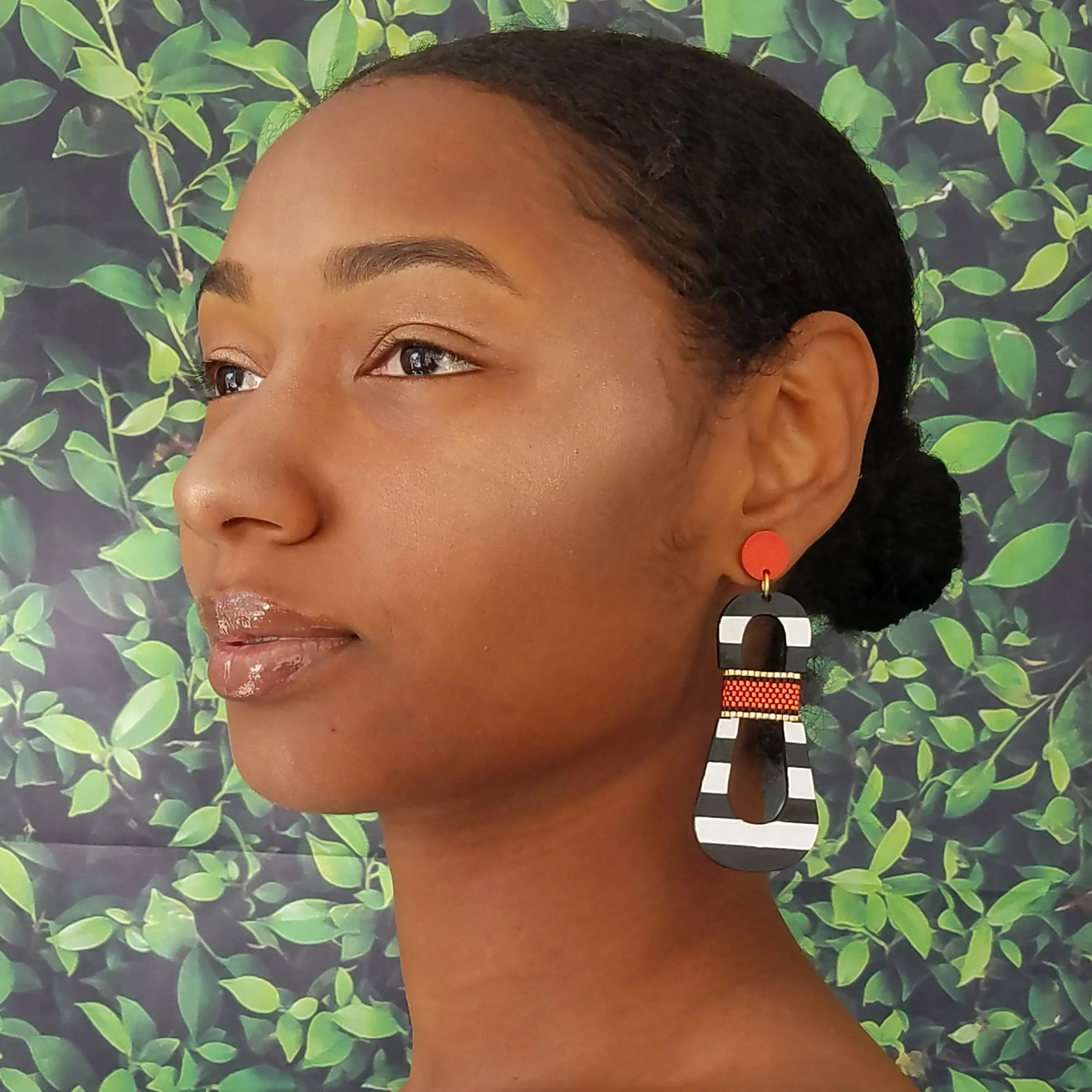 HOURGLASS EARRINGS | PAPAYA