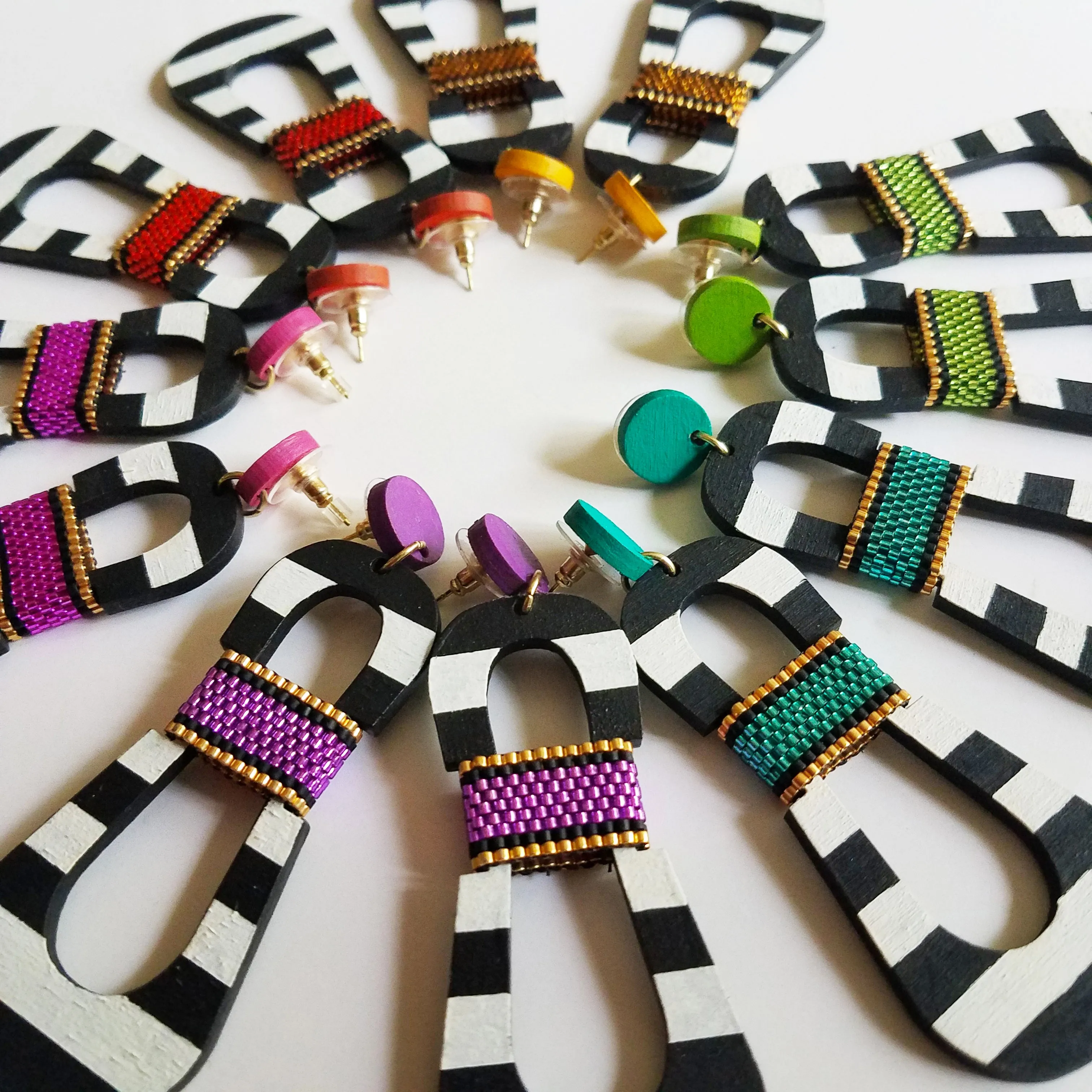 HOURGLASS EARRINGS | PASSION FRUIT