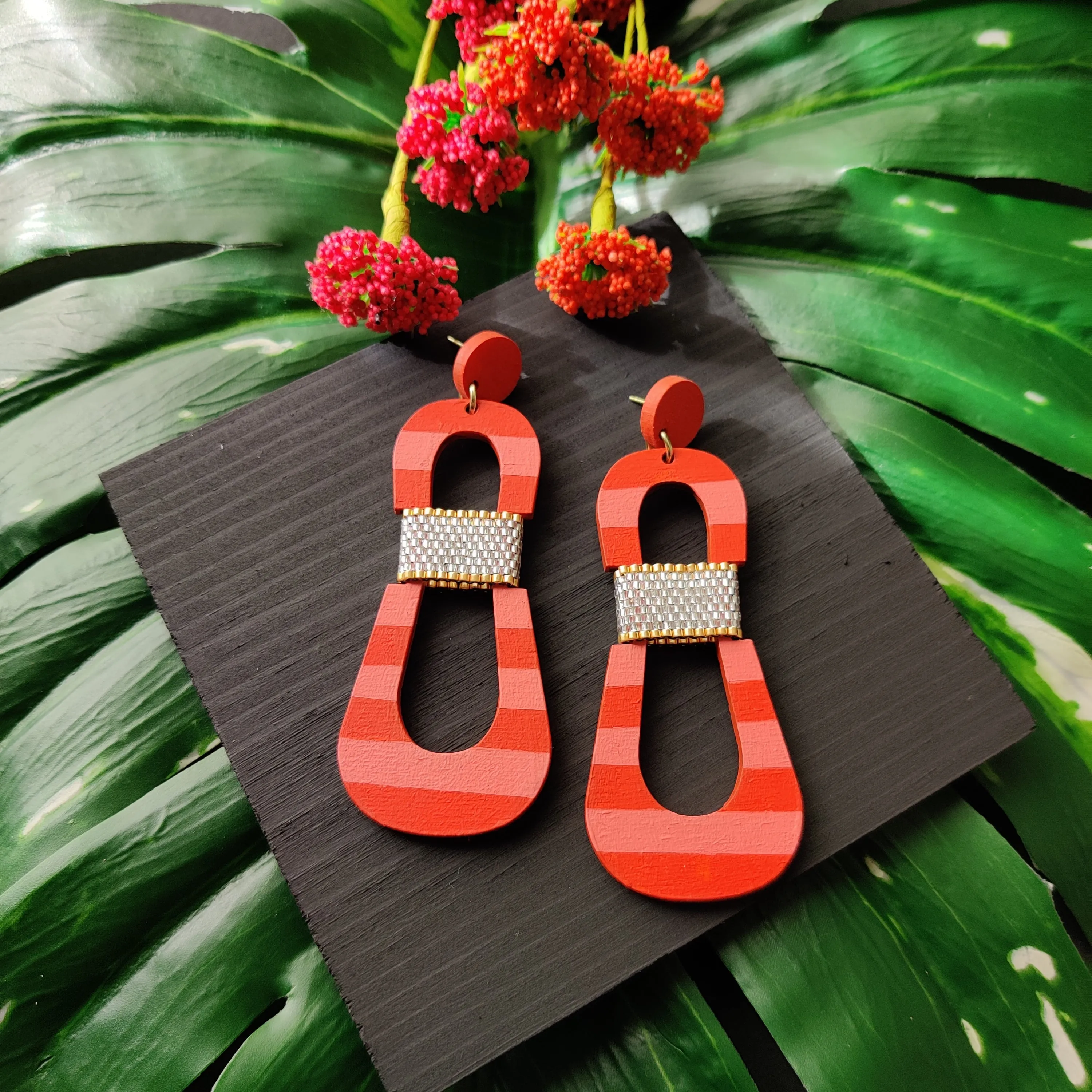 HOURGLASS EARRINGS | PASTEL PAPAYA