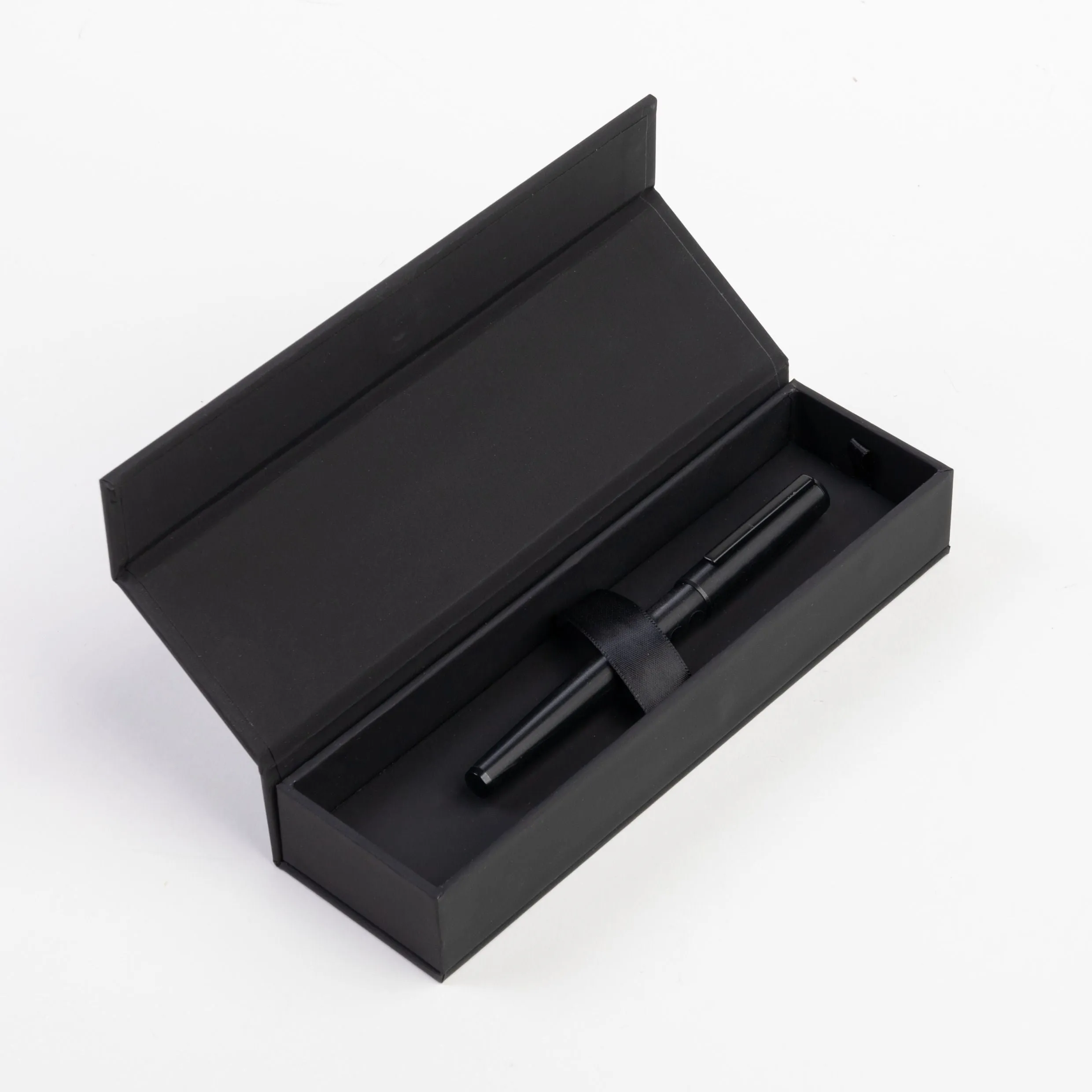 HUGO BOSS HSH2092A-Fountain pen Label Black