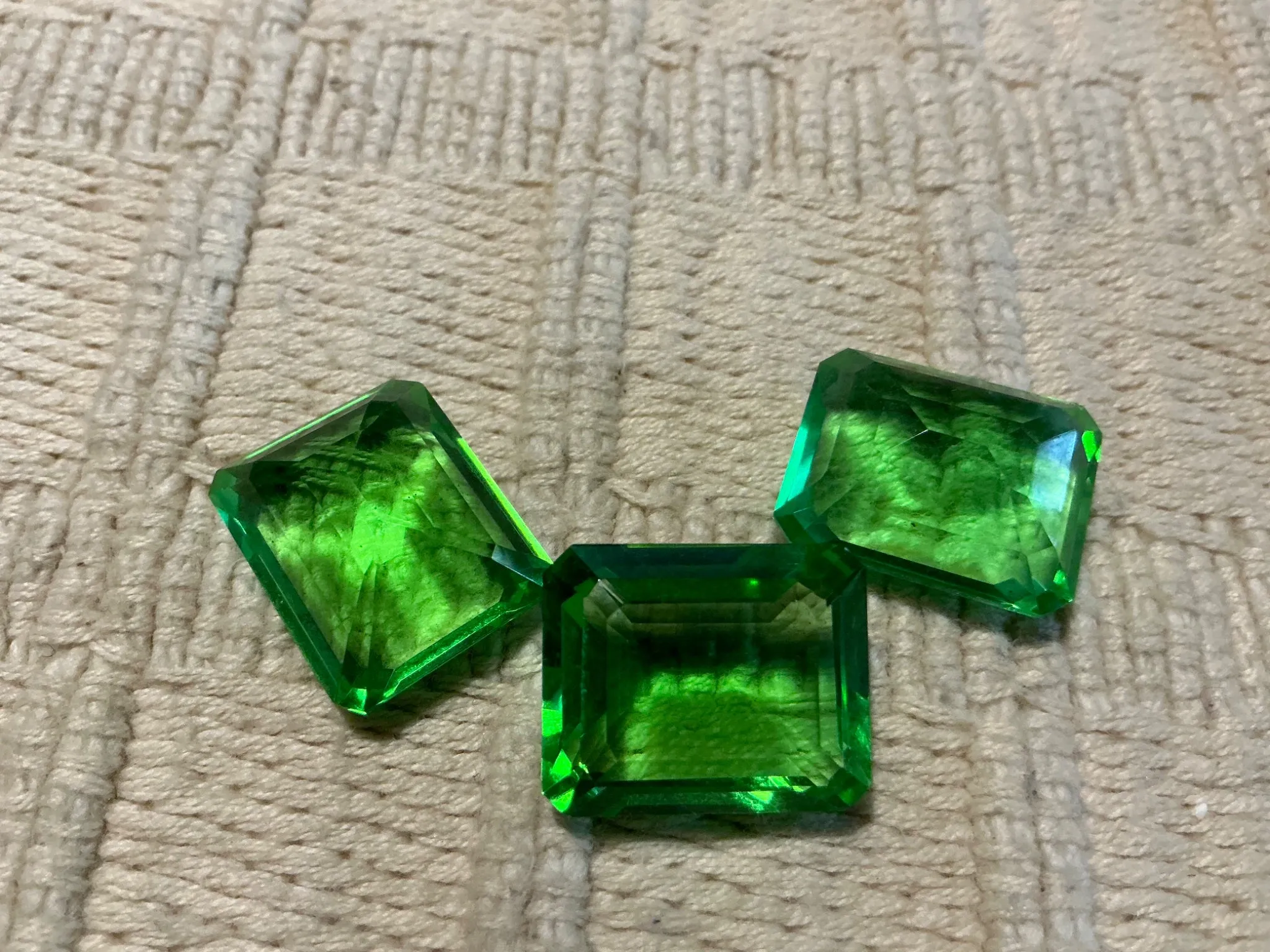 Kelly Green Faceted Glass Gemstones #7292
