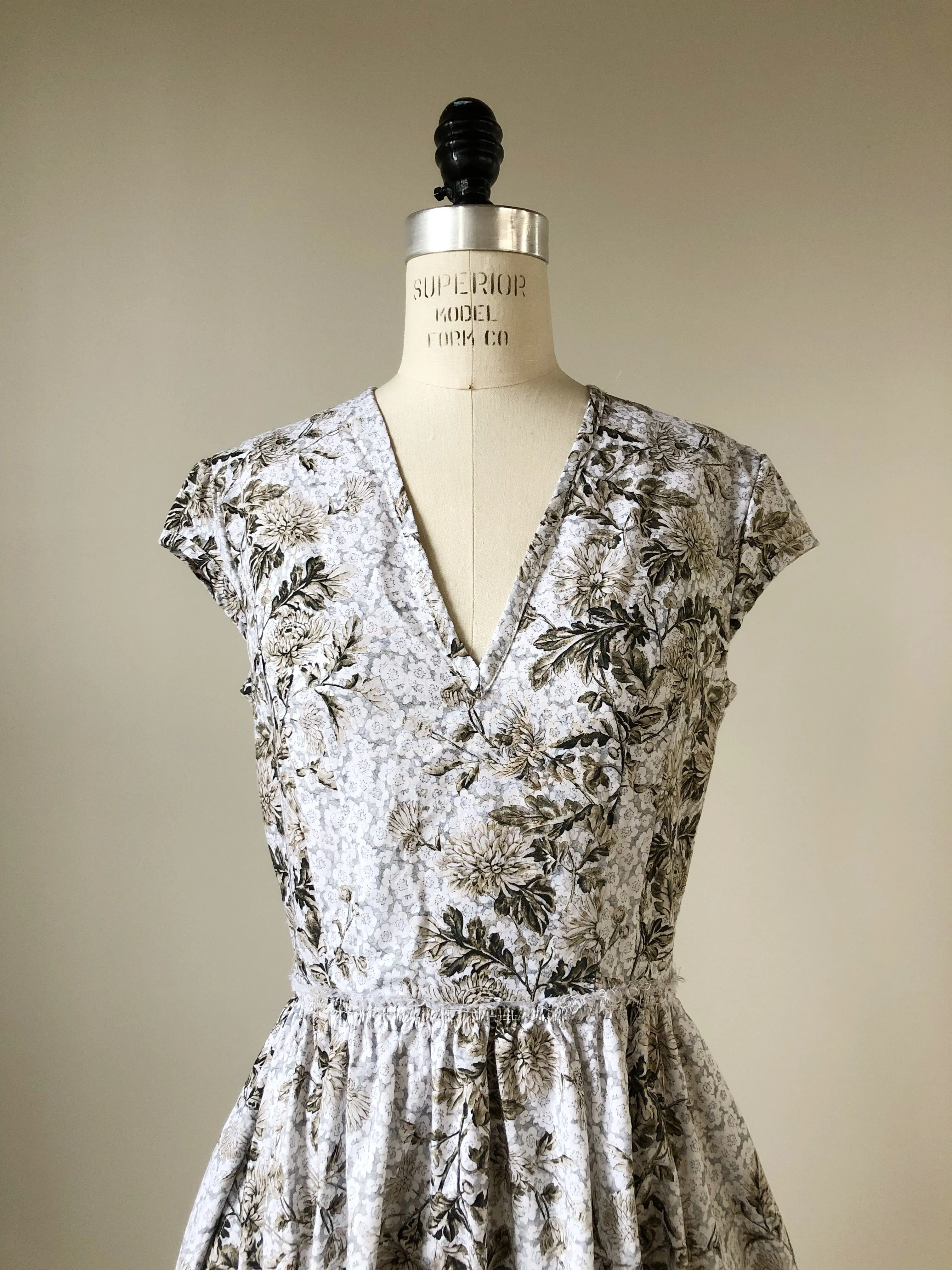 lillian dress with v neck and capped sleeve