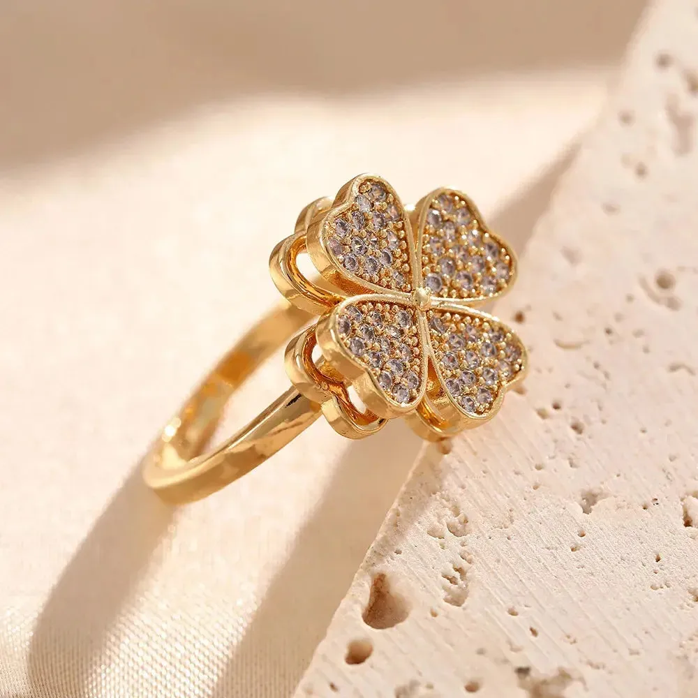LuckyCharm Zirconia Clover Ring