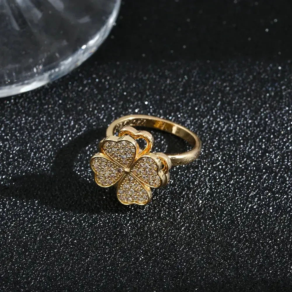 LuckyCharm Zirconia Clover Ring