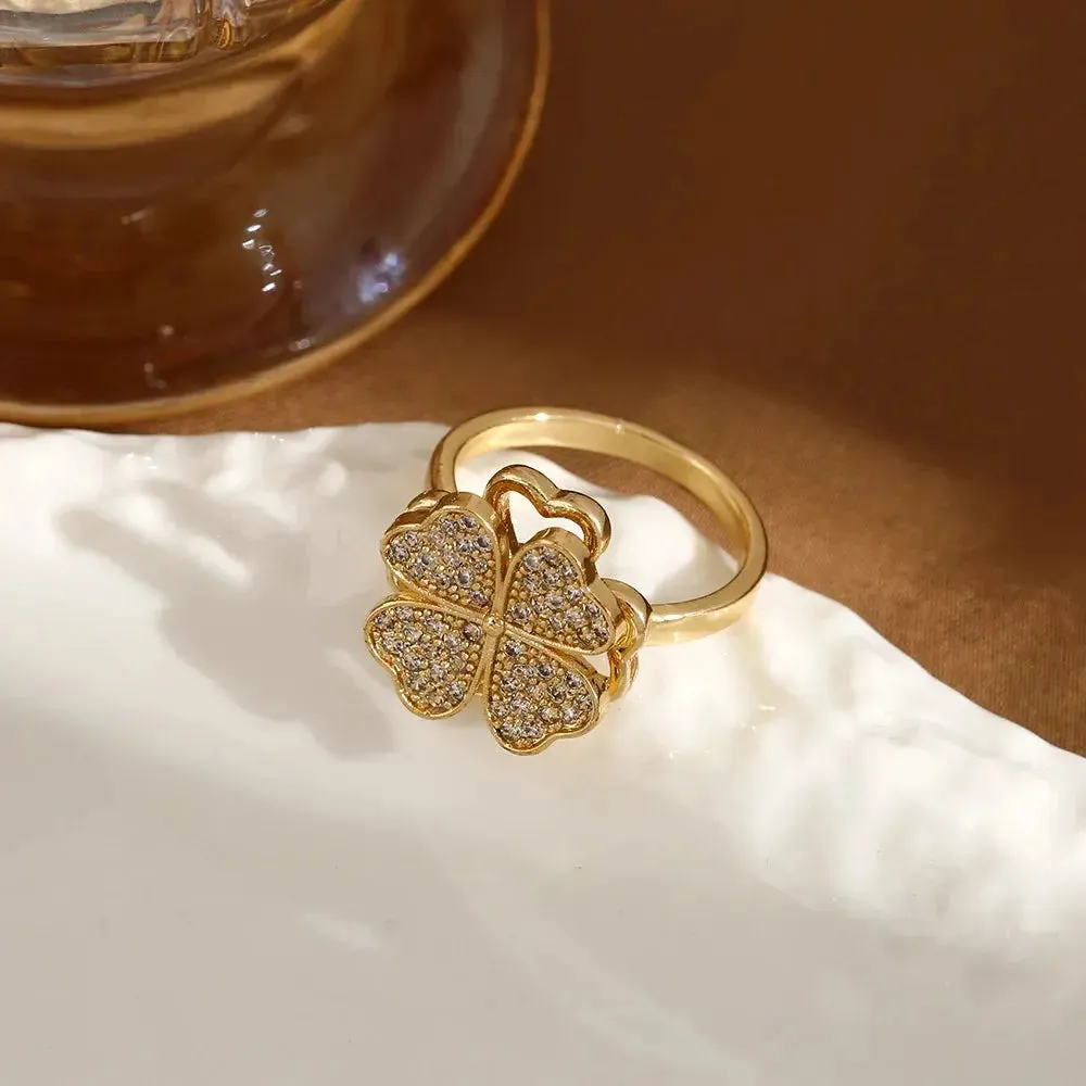LuckyCharm Zirconia Clover Ring