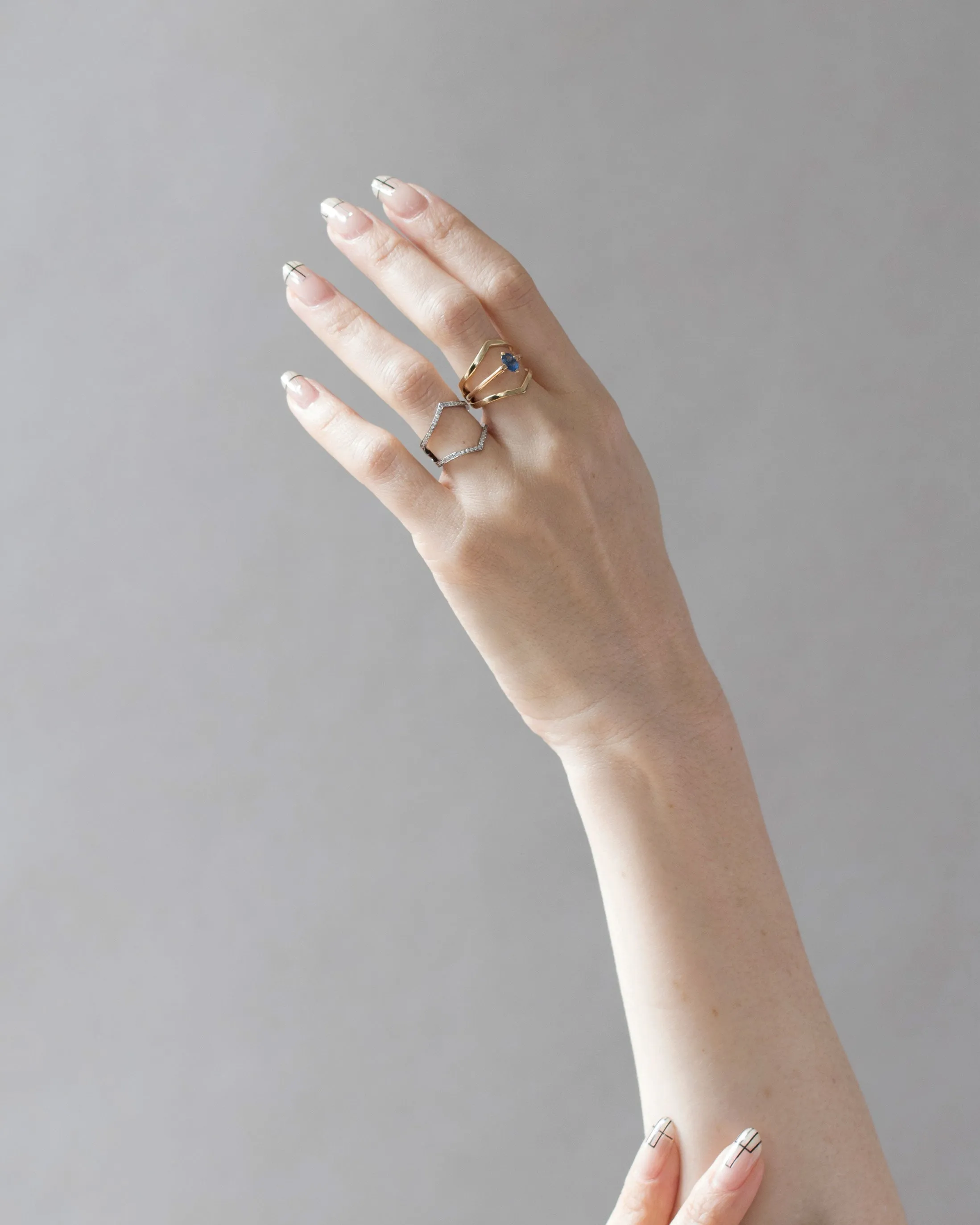 Minimalist Arc   Oblique Enclose Ring Set