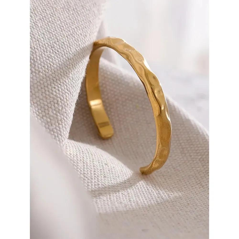 Minimalist Bangle