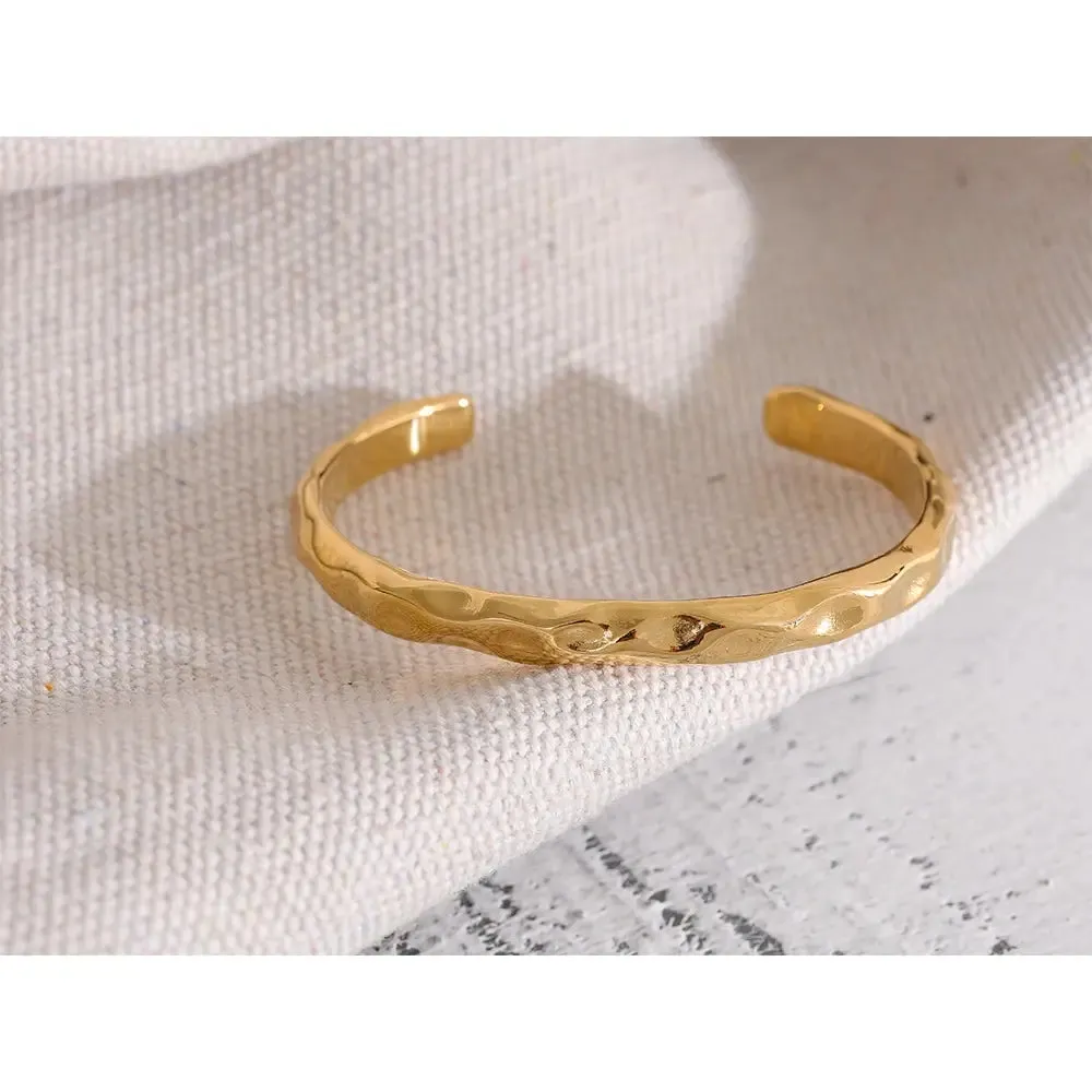 Minimalist Bangle