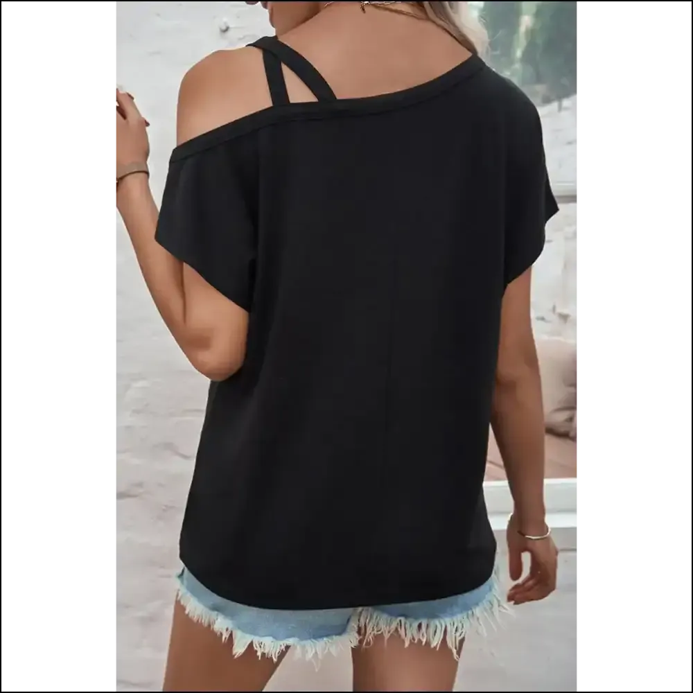 Needful Things: Black Asymmetric Criss Cross Cold Shoulder Tee - so Hot  🔥